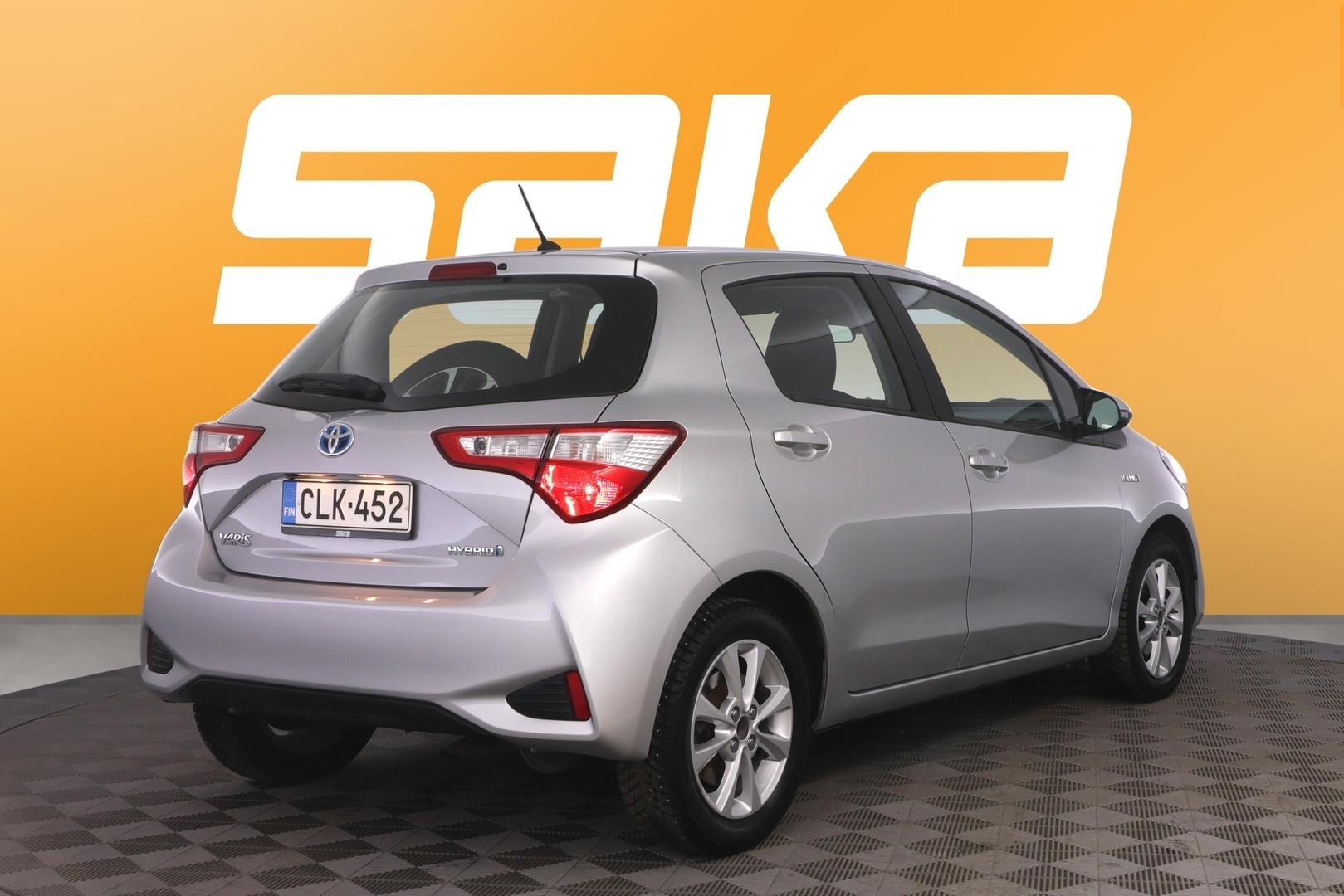 TOYOTA Yaris 2018