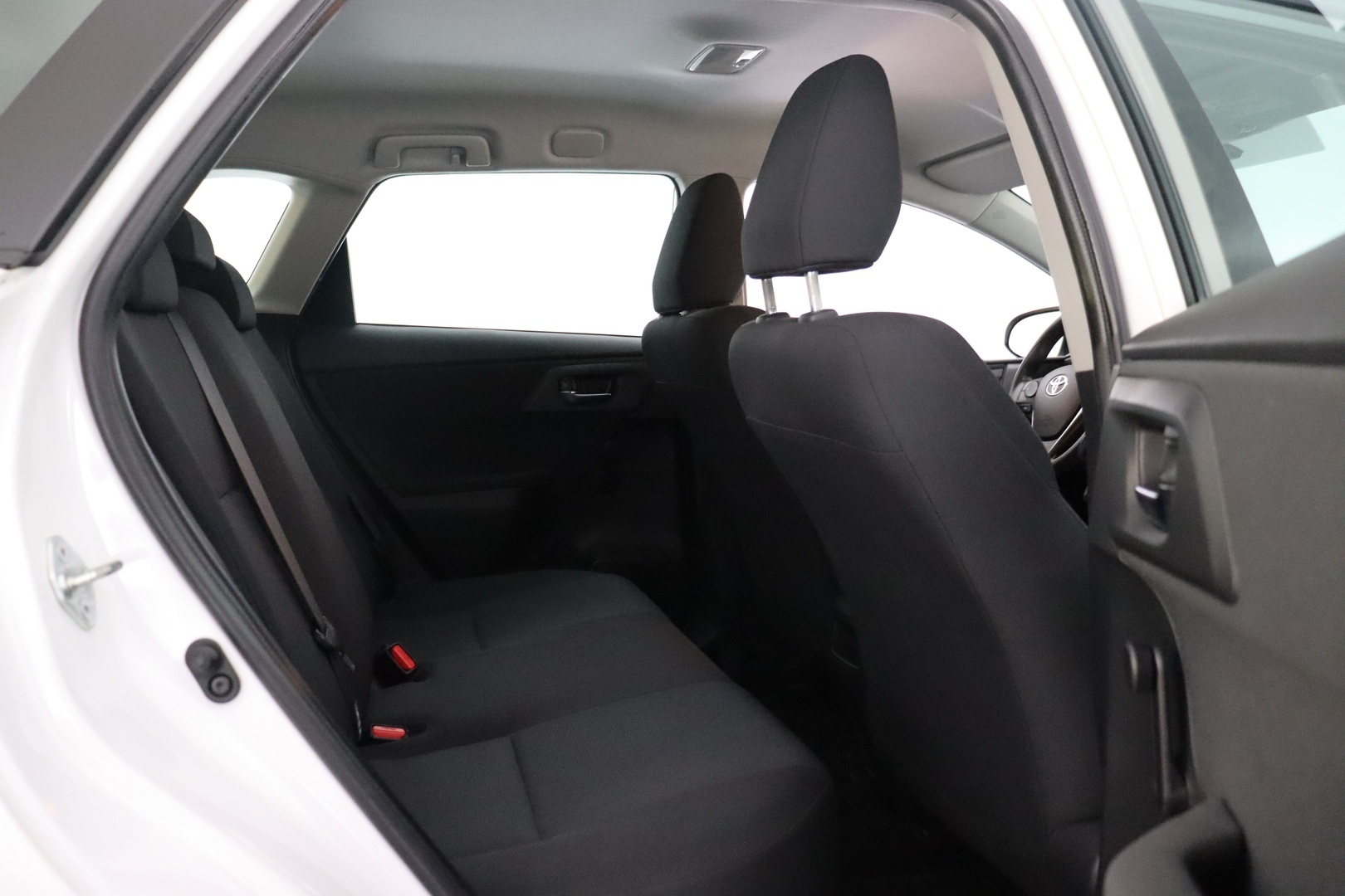 TOYOTA Auris 2016