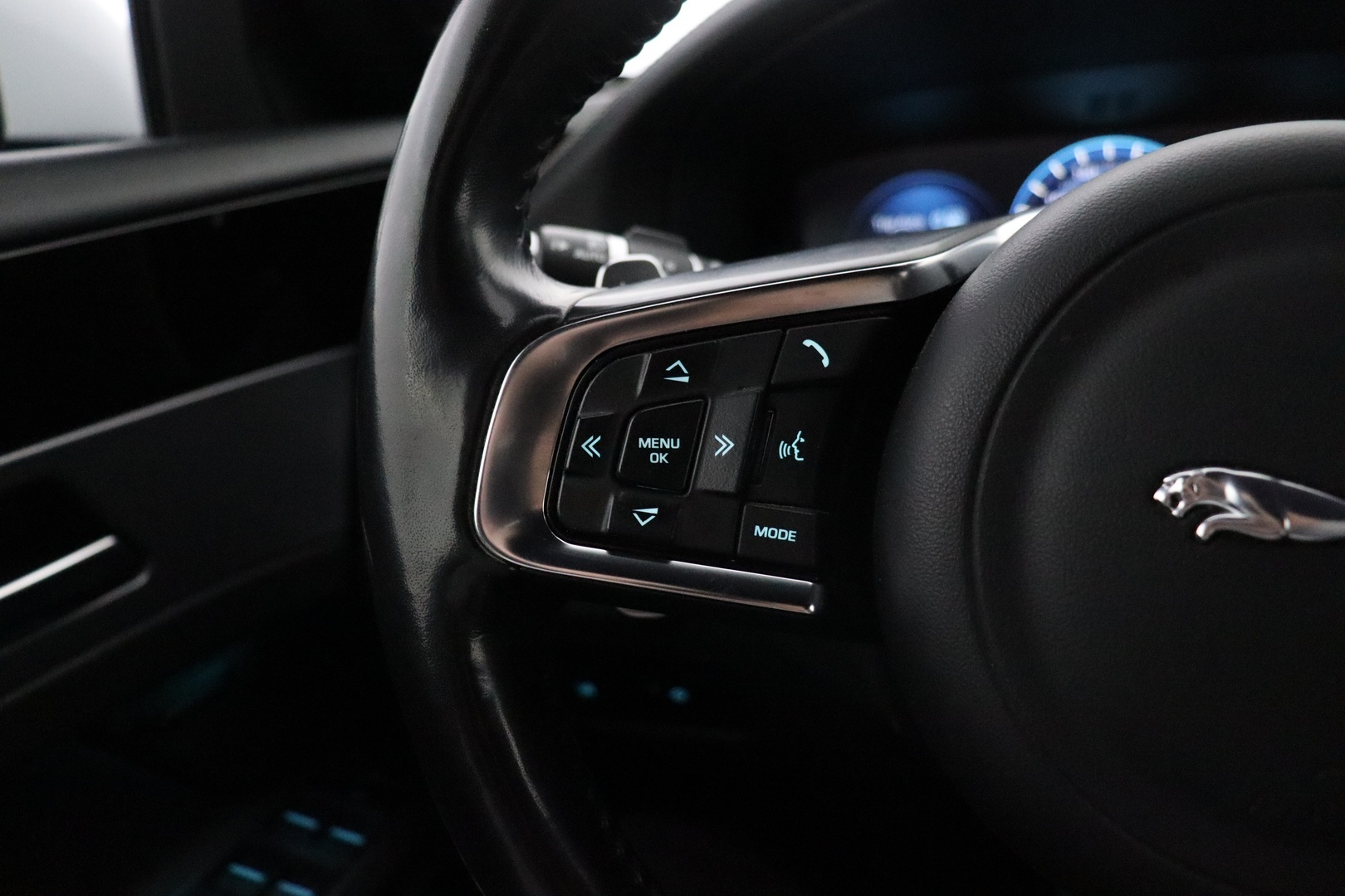 JAGUAR XF 2018