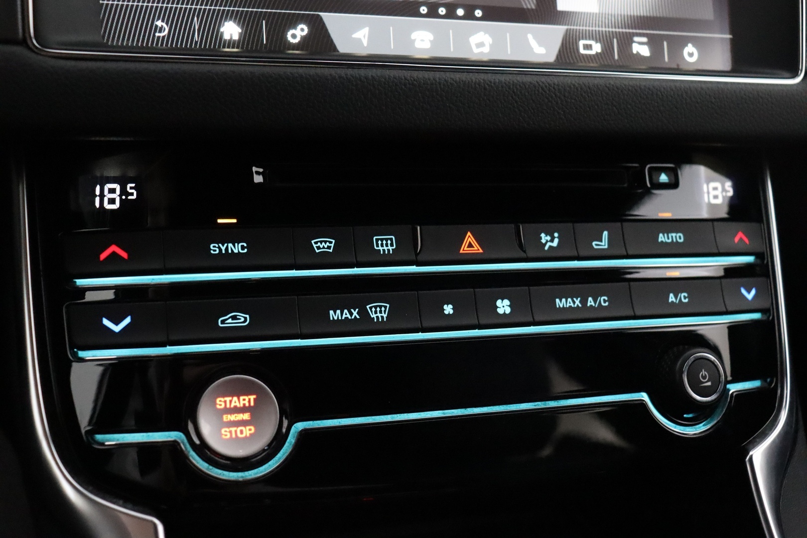 JAGUAR XF 2018