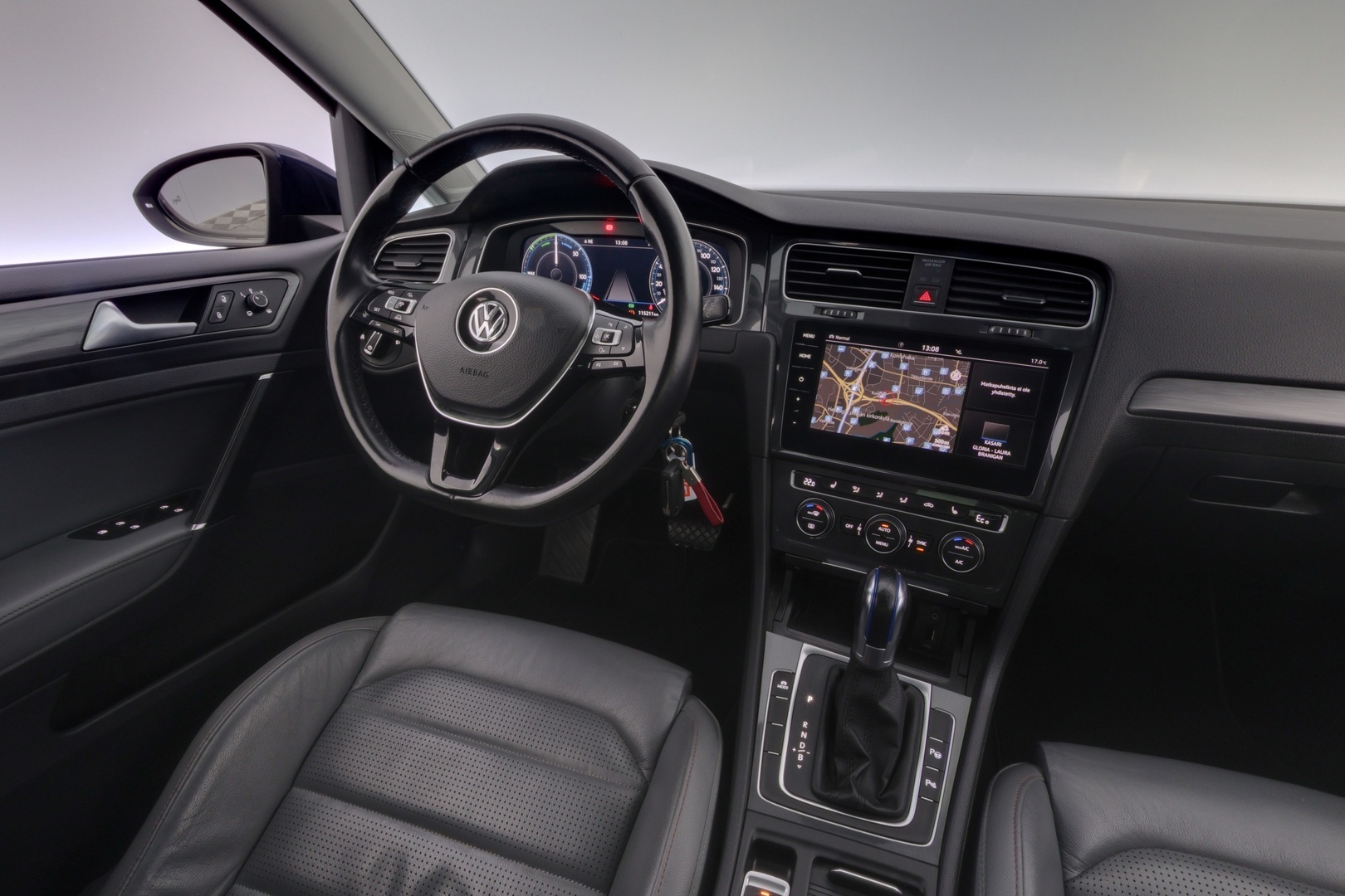VOLKSWAGEN Golf 2018