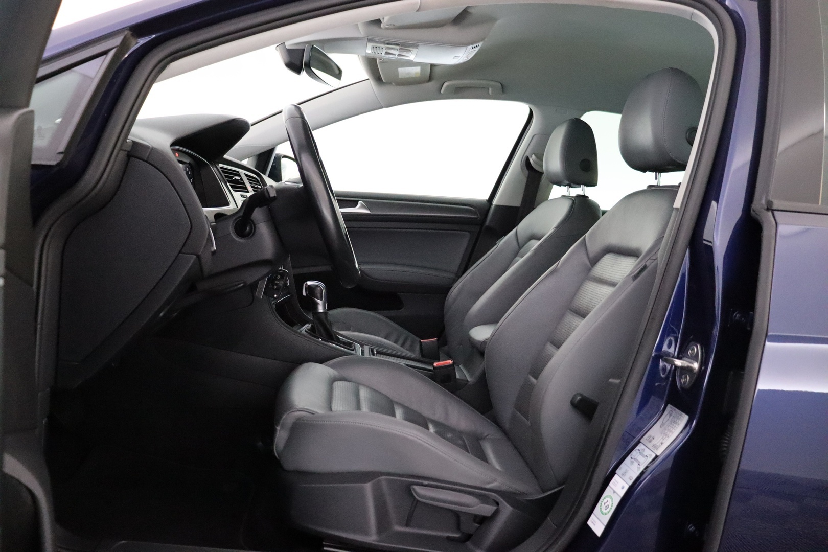 VOLKSWAGEN Golf 2018