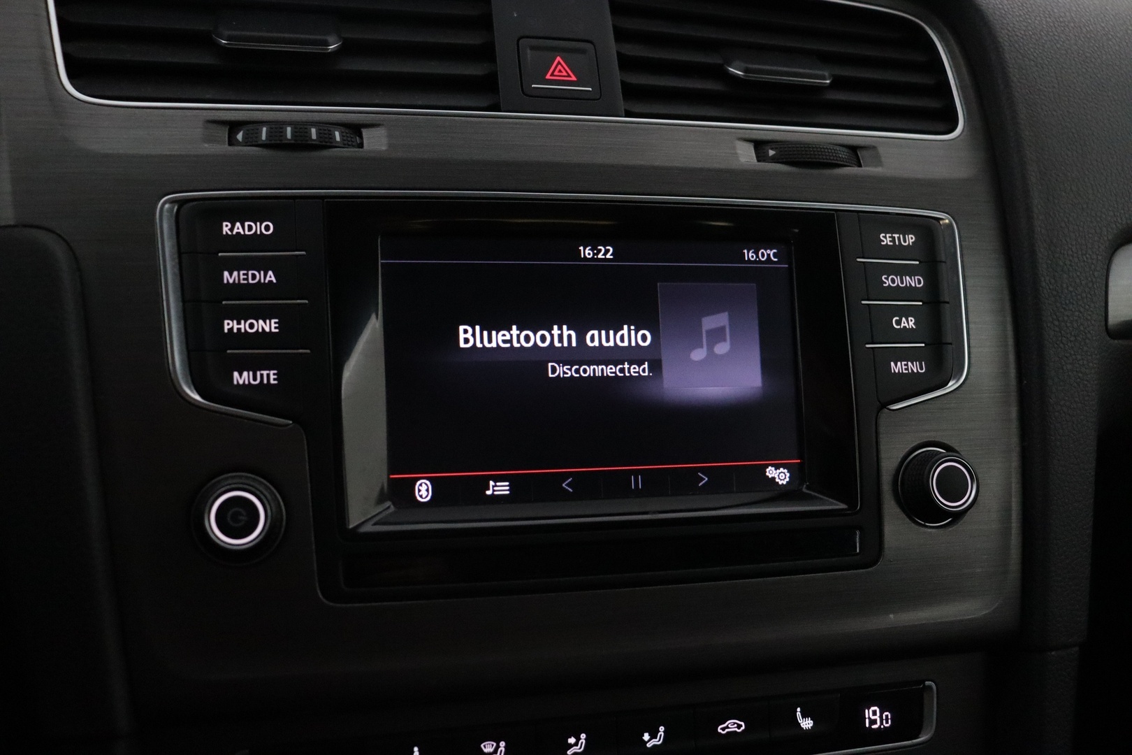 VOLKSWAGEN Golf 2014
