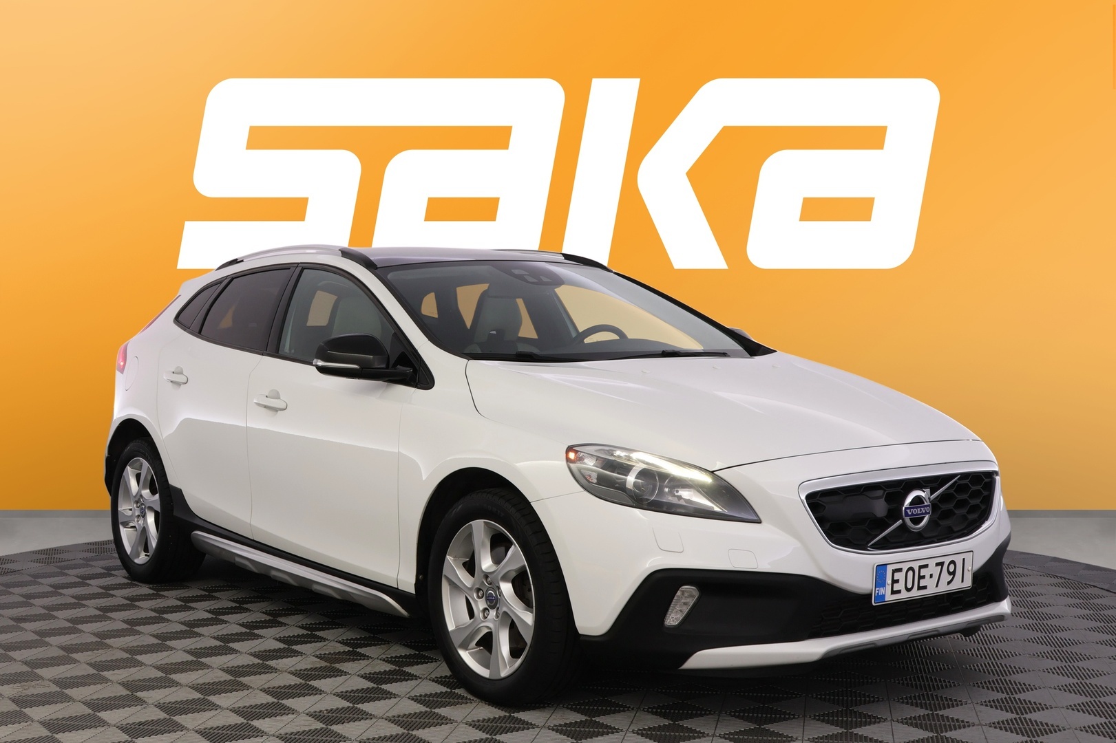 VOLVO V40 Cross Country 2014