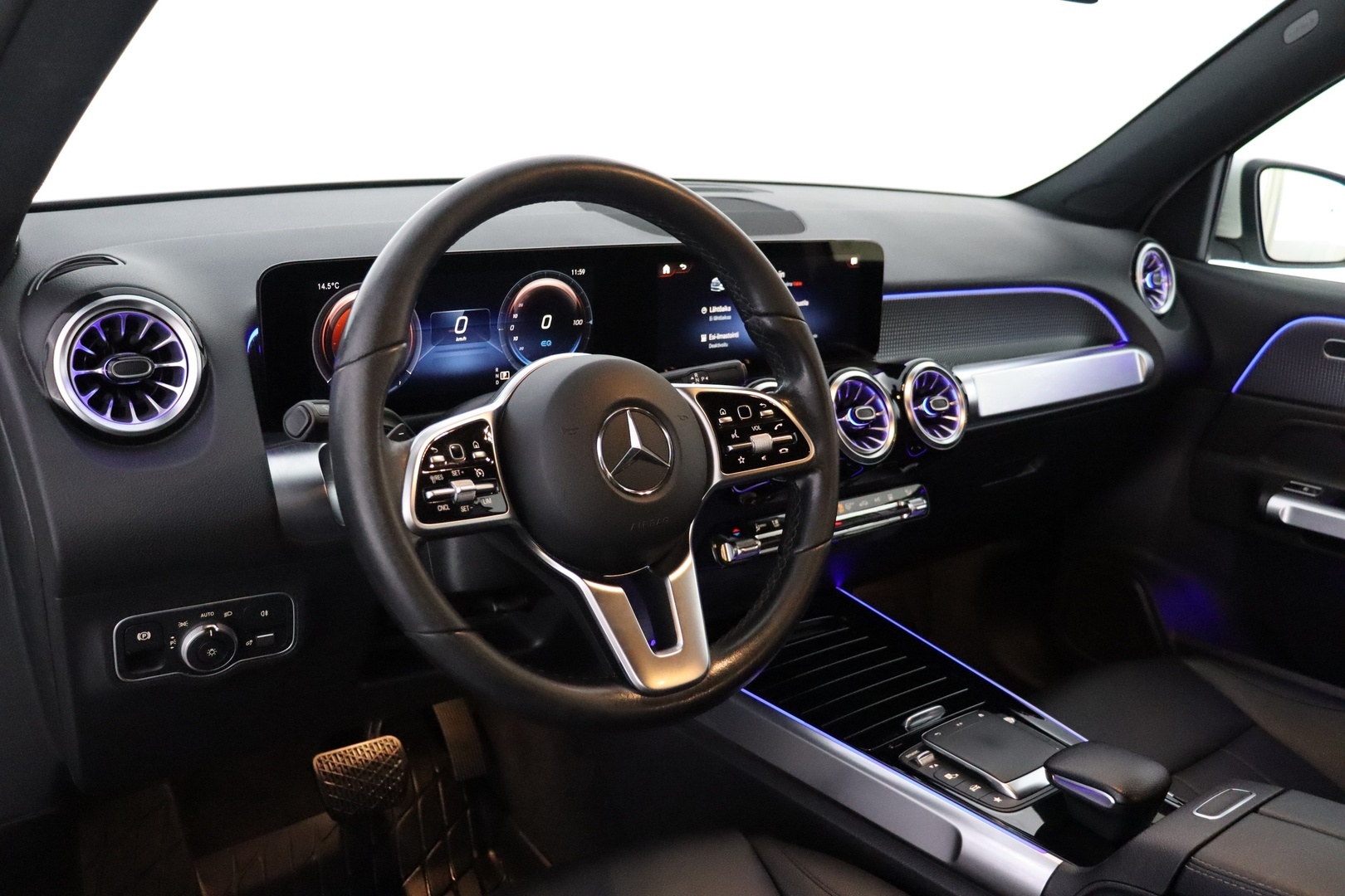 MERCEDES-BENZ EQB 2024