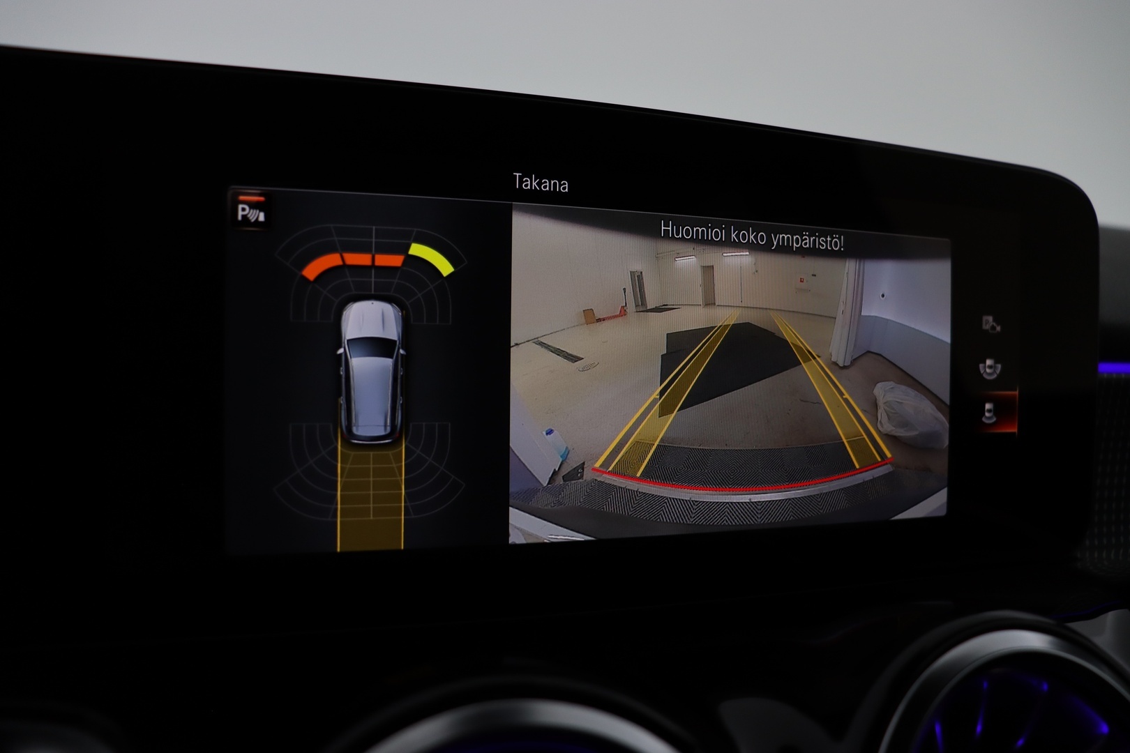 MERCEDES-BENZ EQB 2024