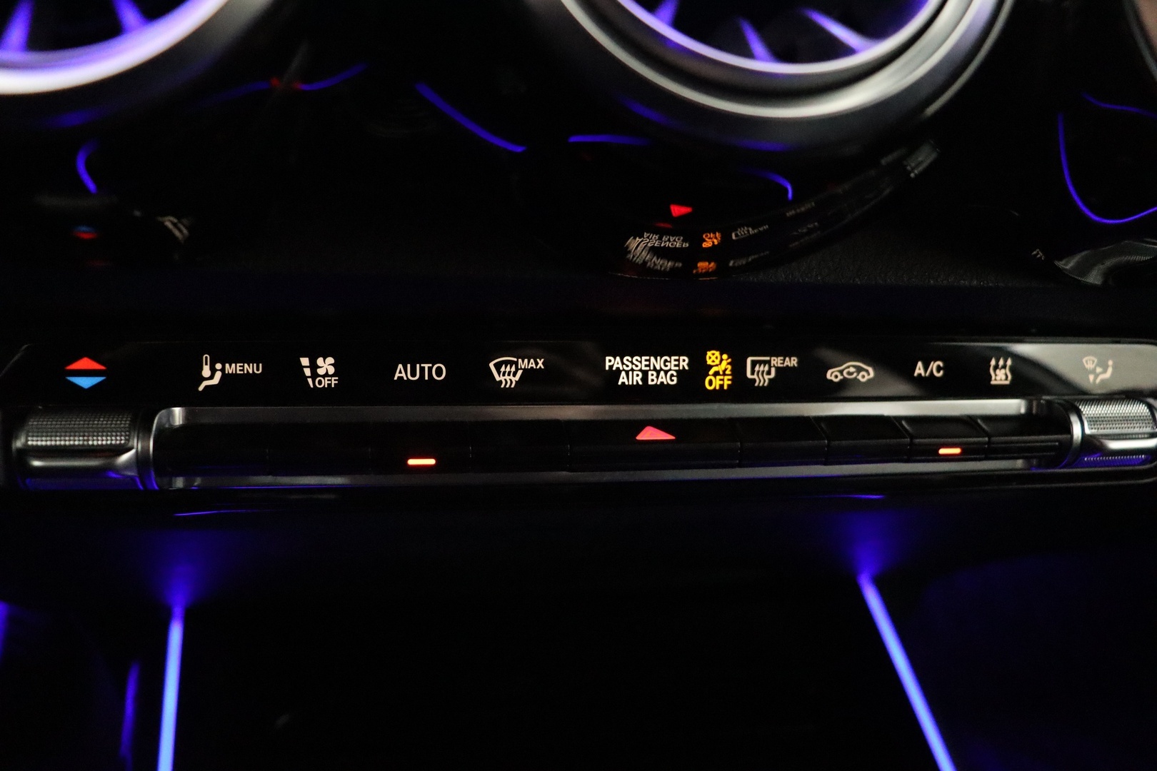 MERCEDES-BENZ EQB 2024