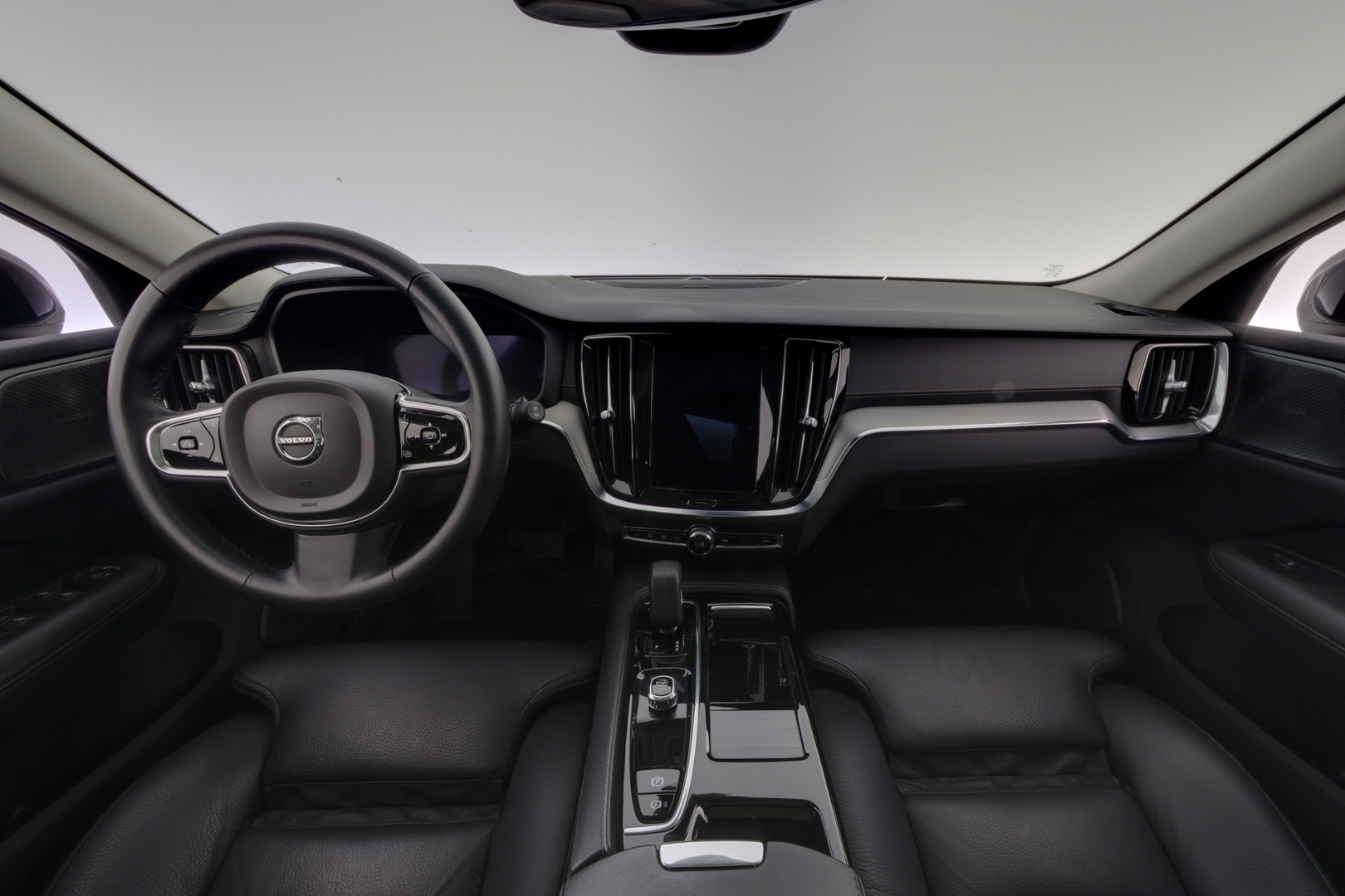 VOLVO V60 2024