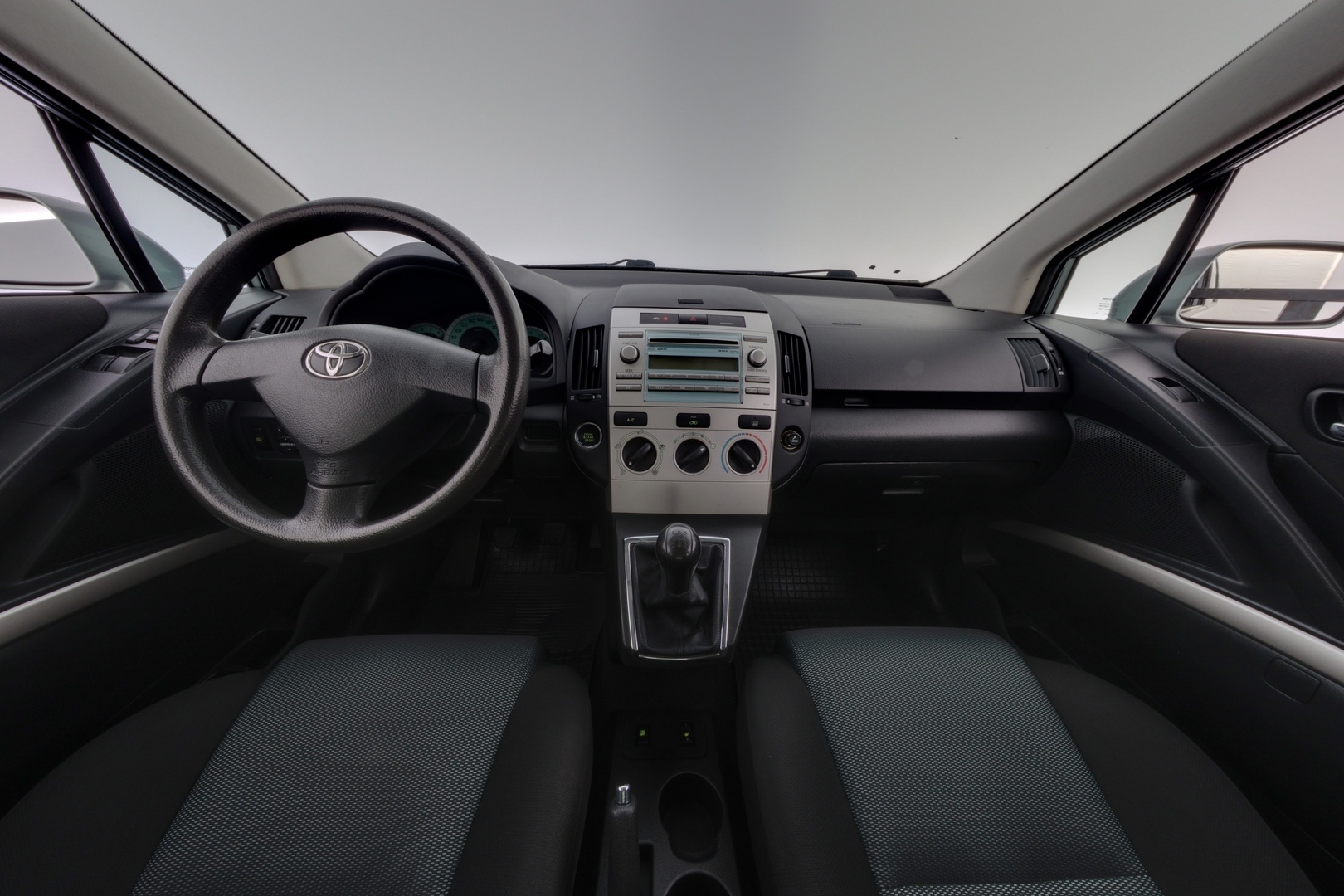 TOYOTA Corolla Verso 2009