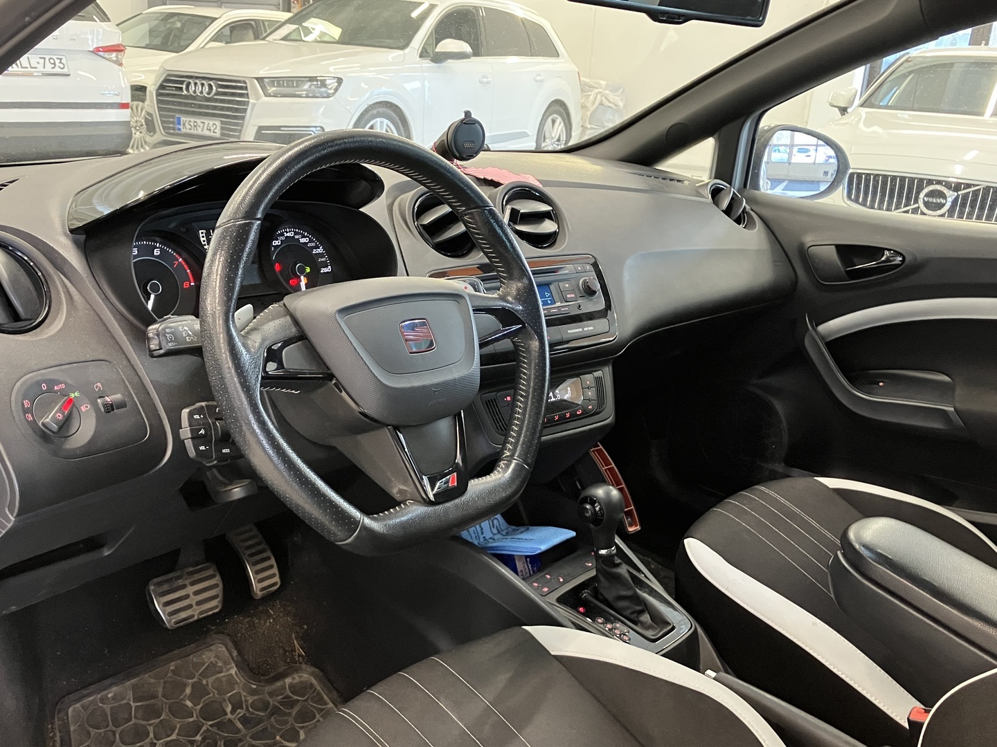 SEAT IBIZA 2013
