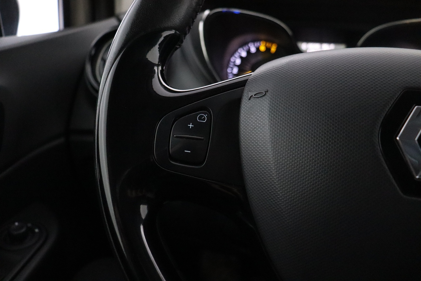RENAULT Captur 2016