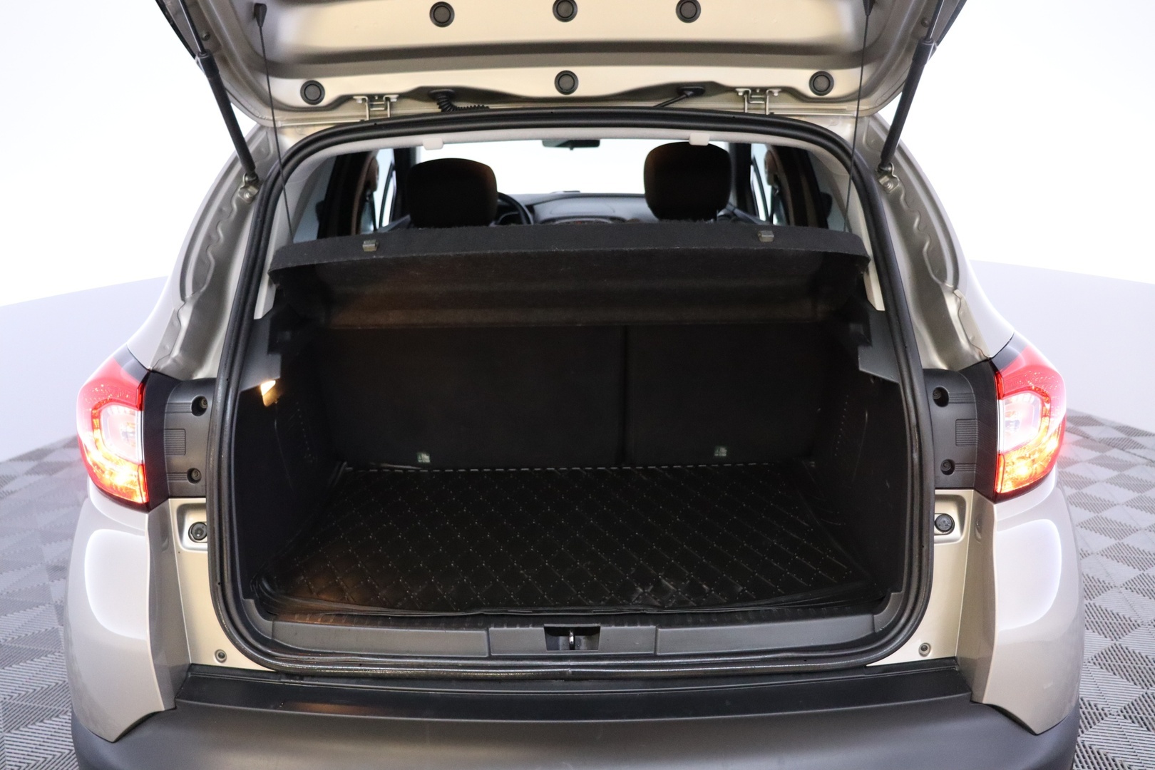 RENAULT Captur 2016