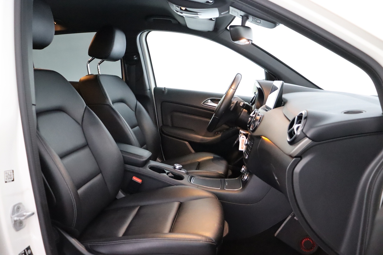 MERCEDES-BENZ B 2016