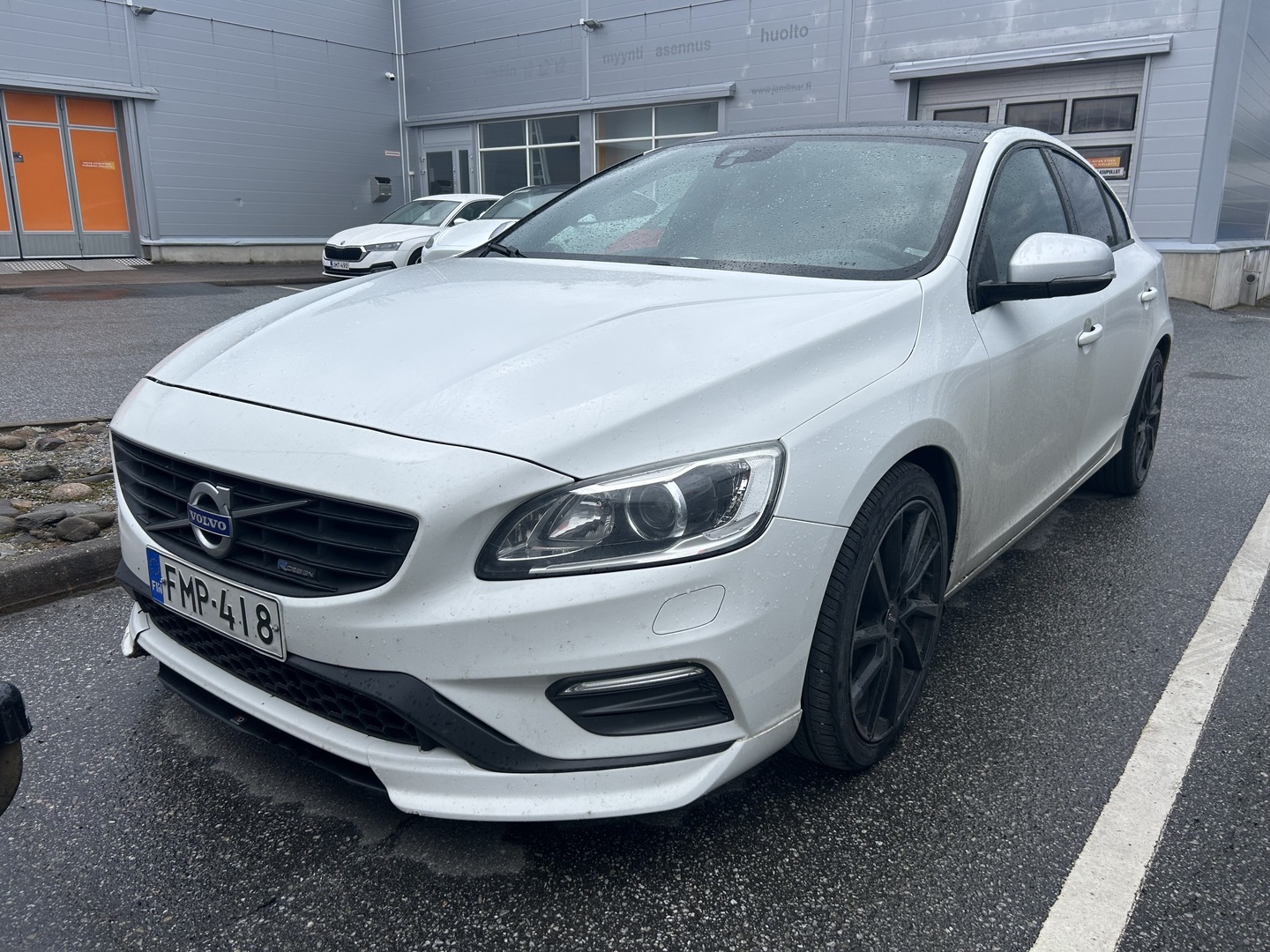 VOLVO S60 2015