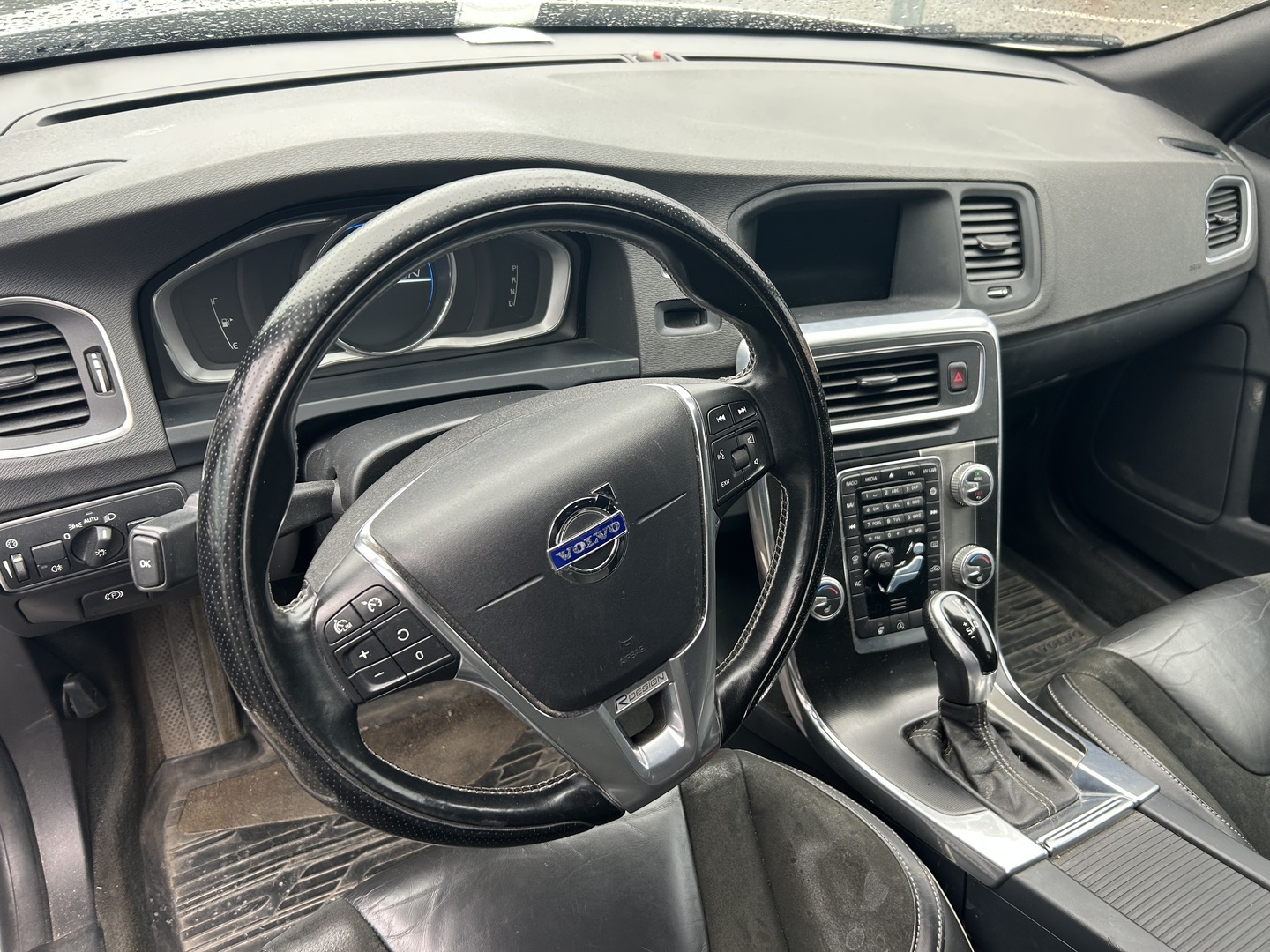 VOLVO S60 2015