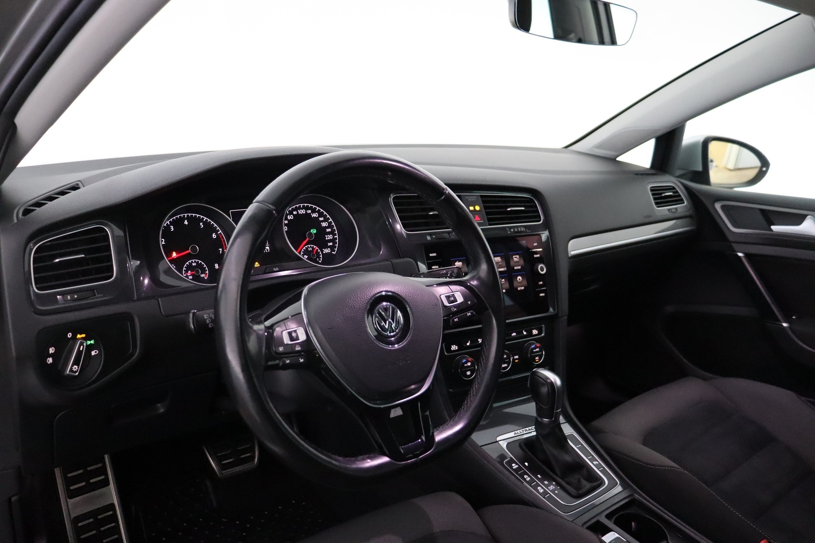 VOLKSWAGEN Golf 2017