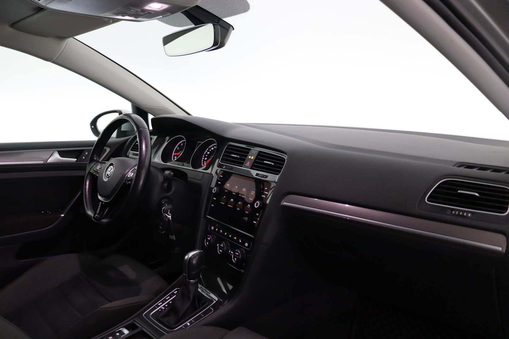 VOLKSWAGEN Golf 2017