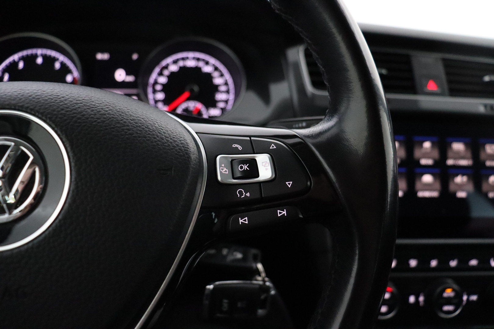VOLKSWAGEN Golf 2017