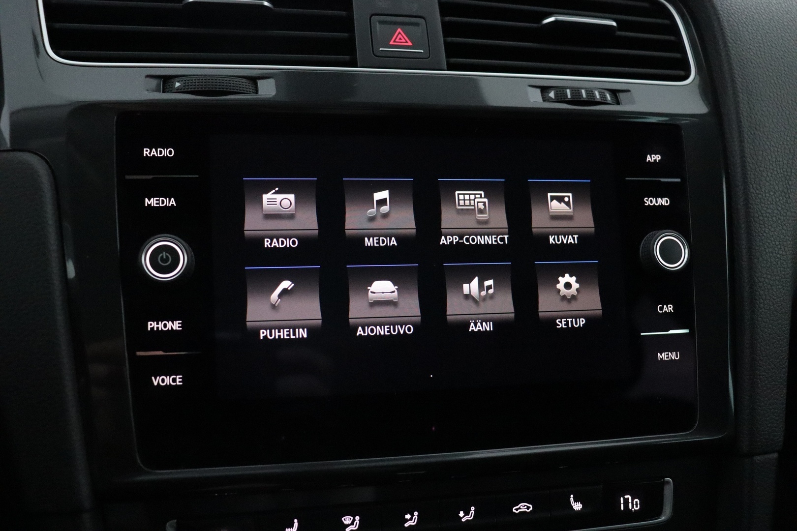VOLKSWAGEN Golf 2017