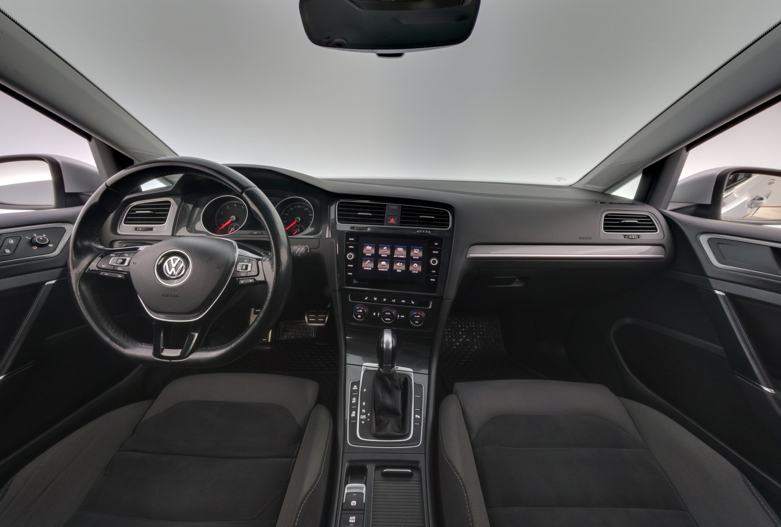 VOLKSWAGEN Golf 2017