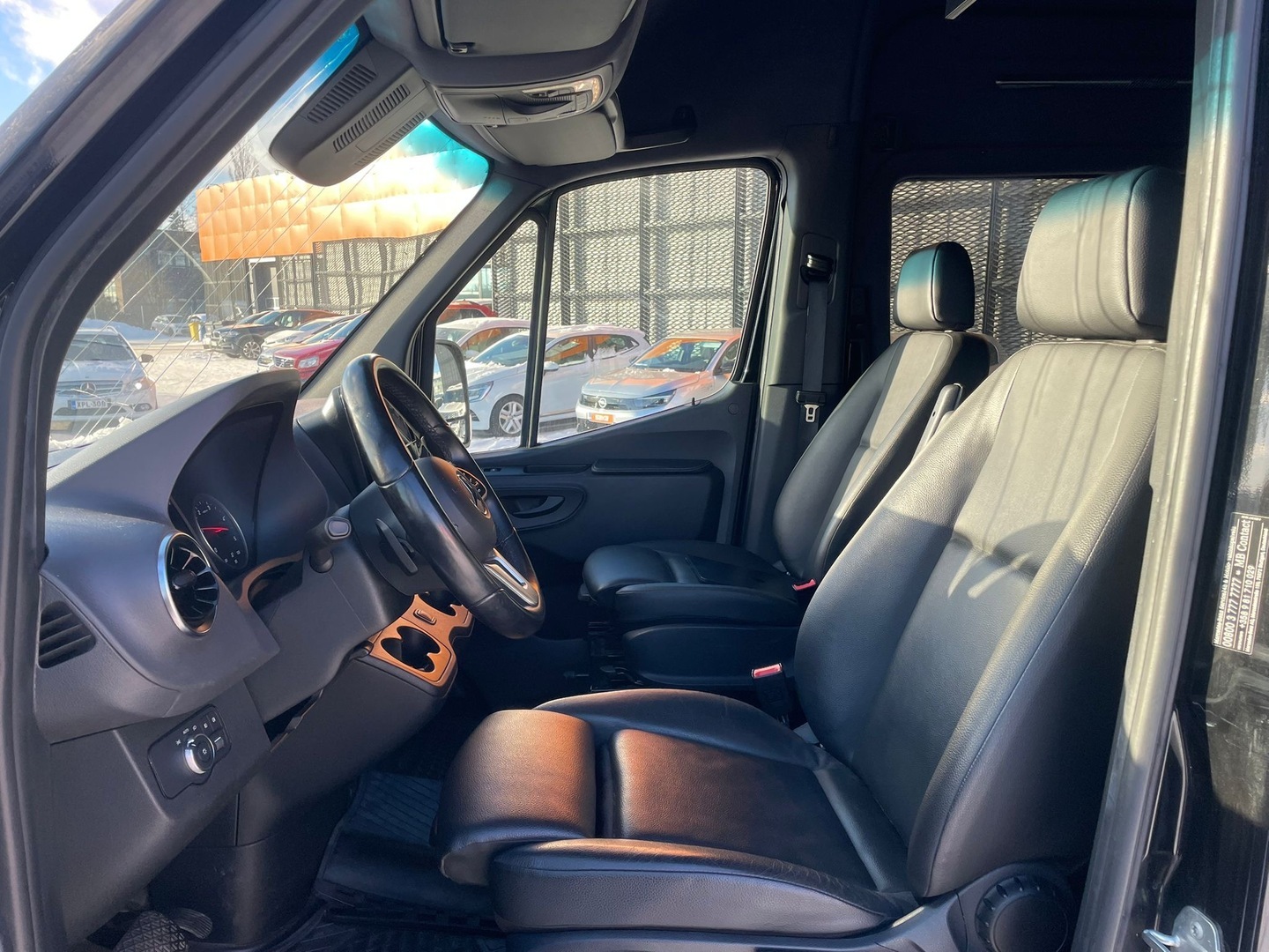 MERCEDES-BENZ Sprinter 2023