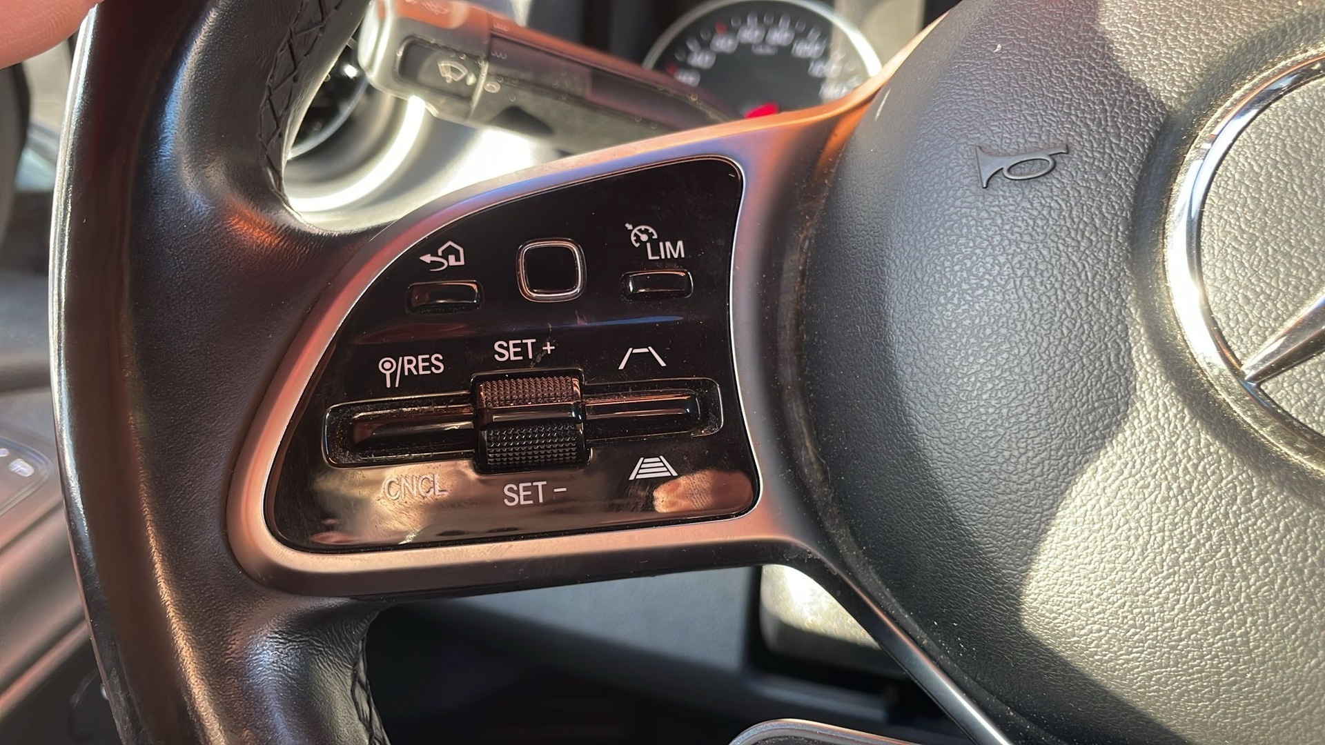 MERCEDES-BENZ Sprinter 2023