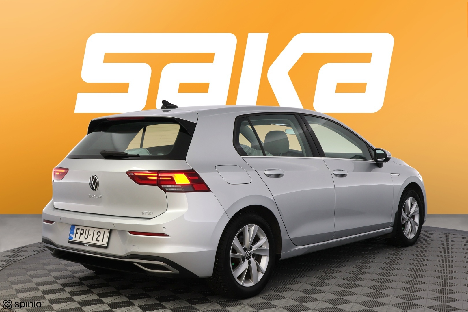 VOLKSWAGEN Golf 2021