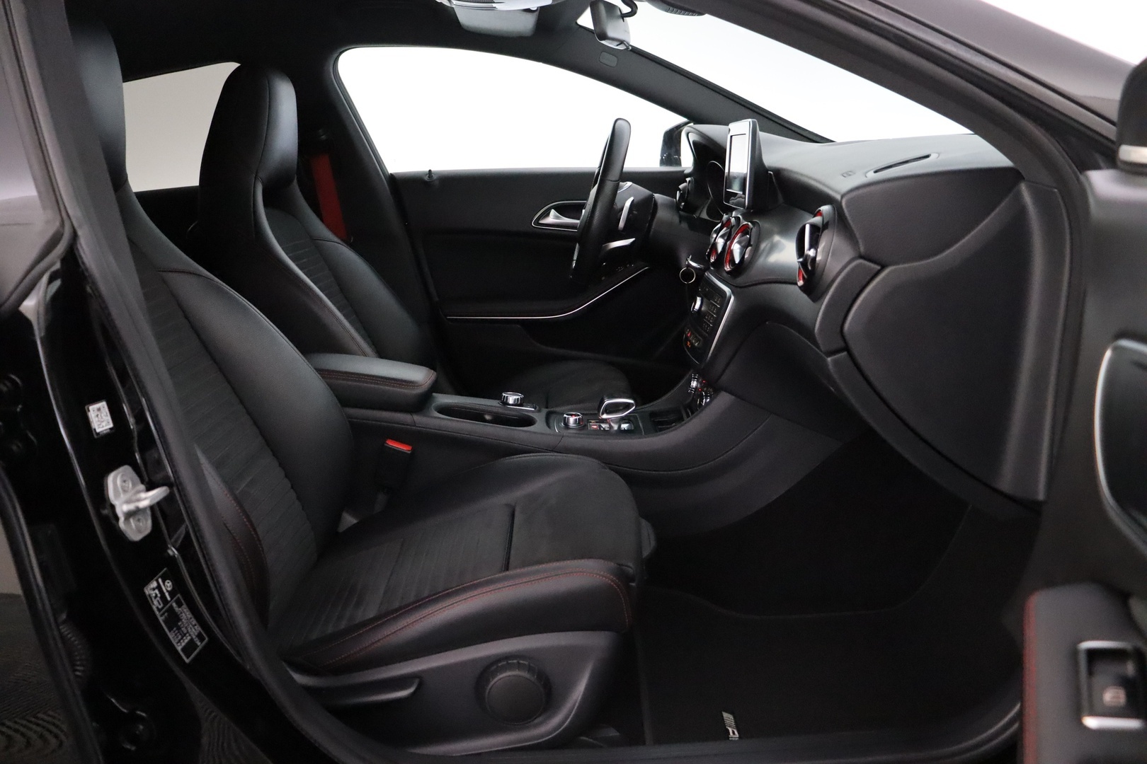 MERCEDES-BENZ CLA 45 AMG 2016