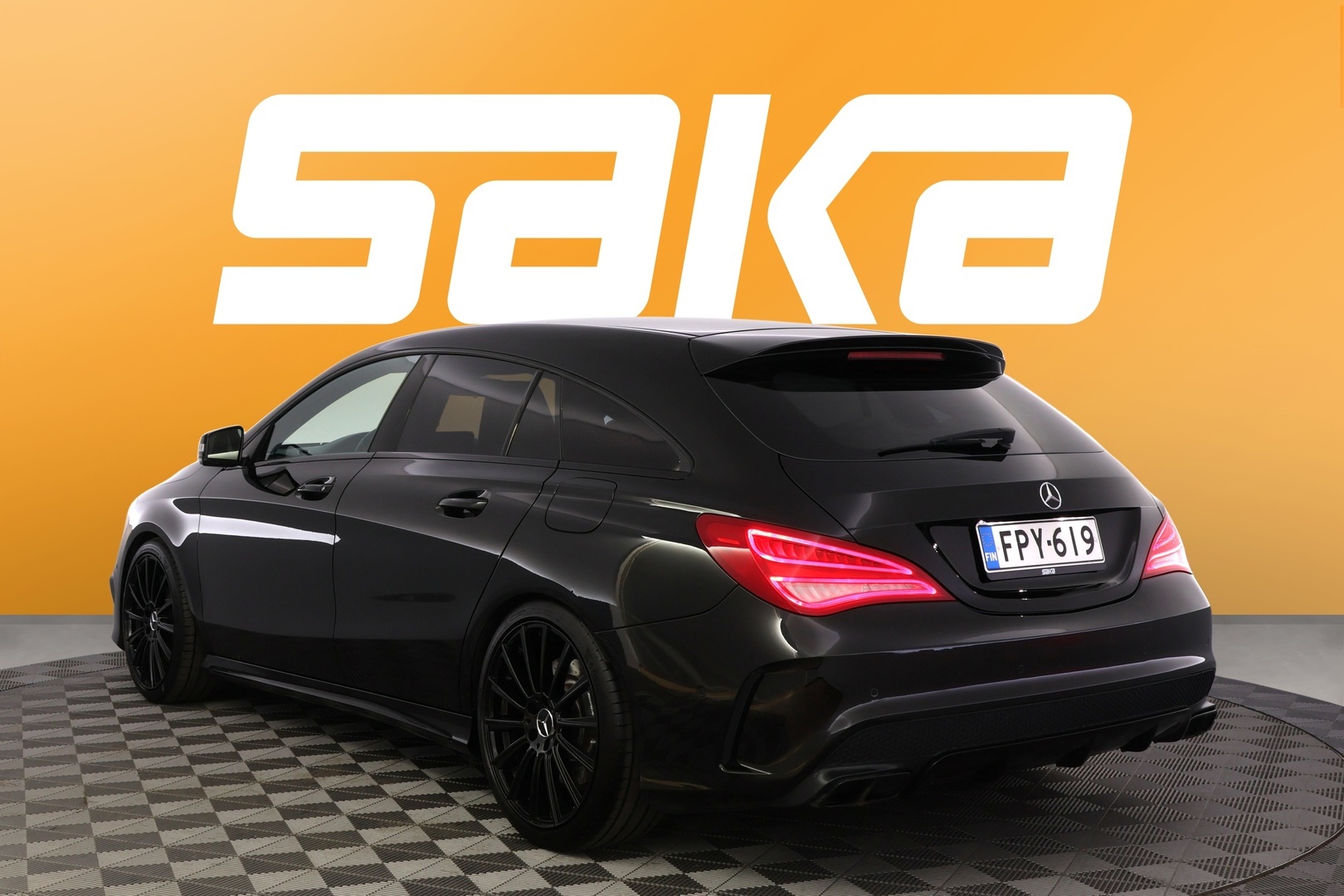 MERCEDES-BENZ CLA 45 AMG 2016