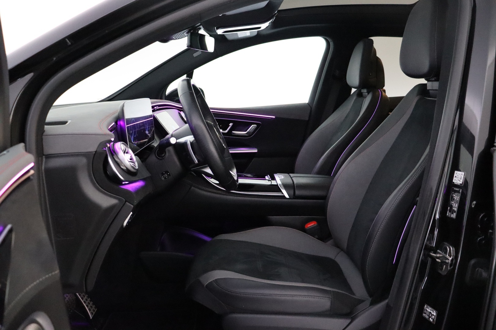 MERCEDES-BENZ EQE SUV 2023