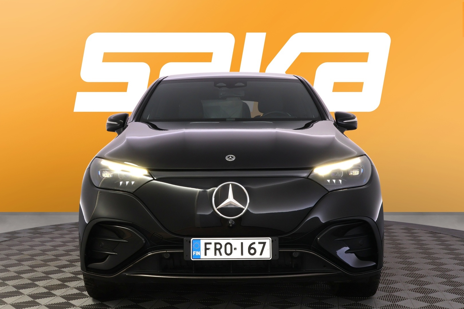 MERCEDES-BENZ EQE SUV 2023