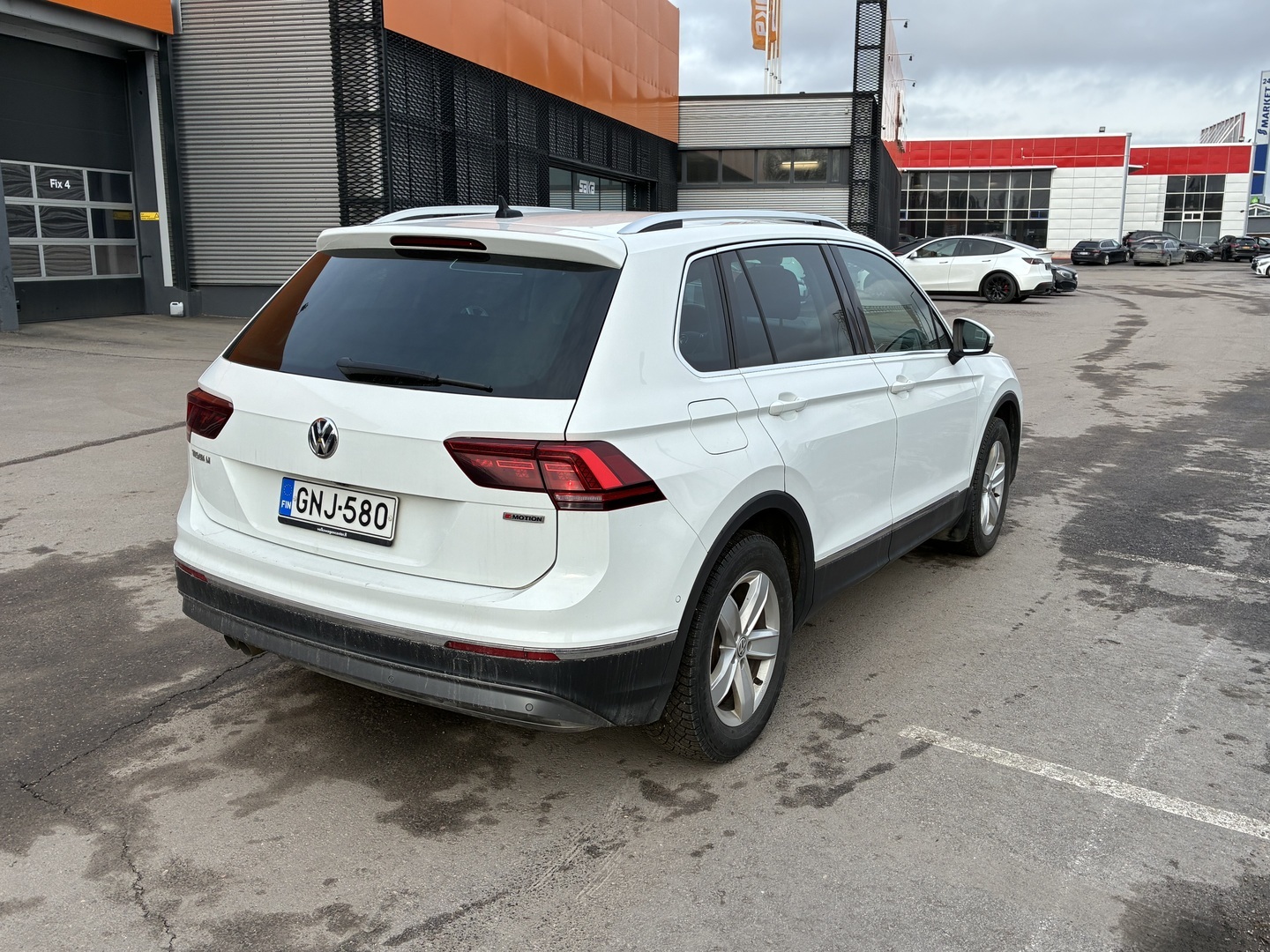 VOLKSWAGEN Tiguan 2020