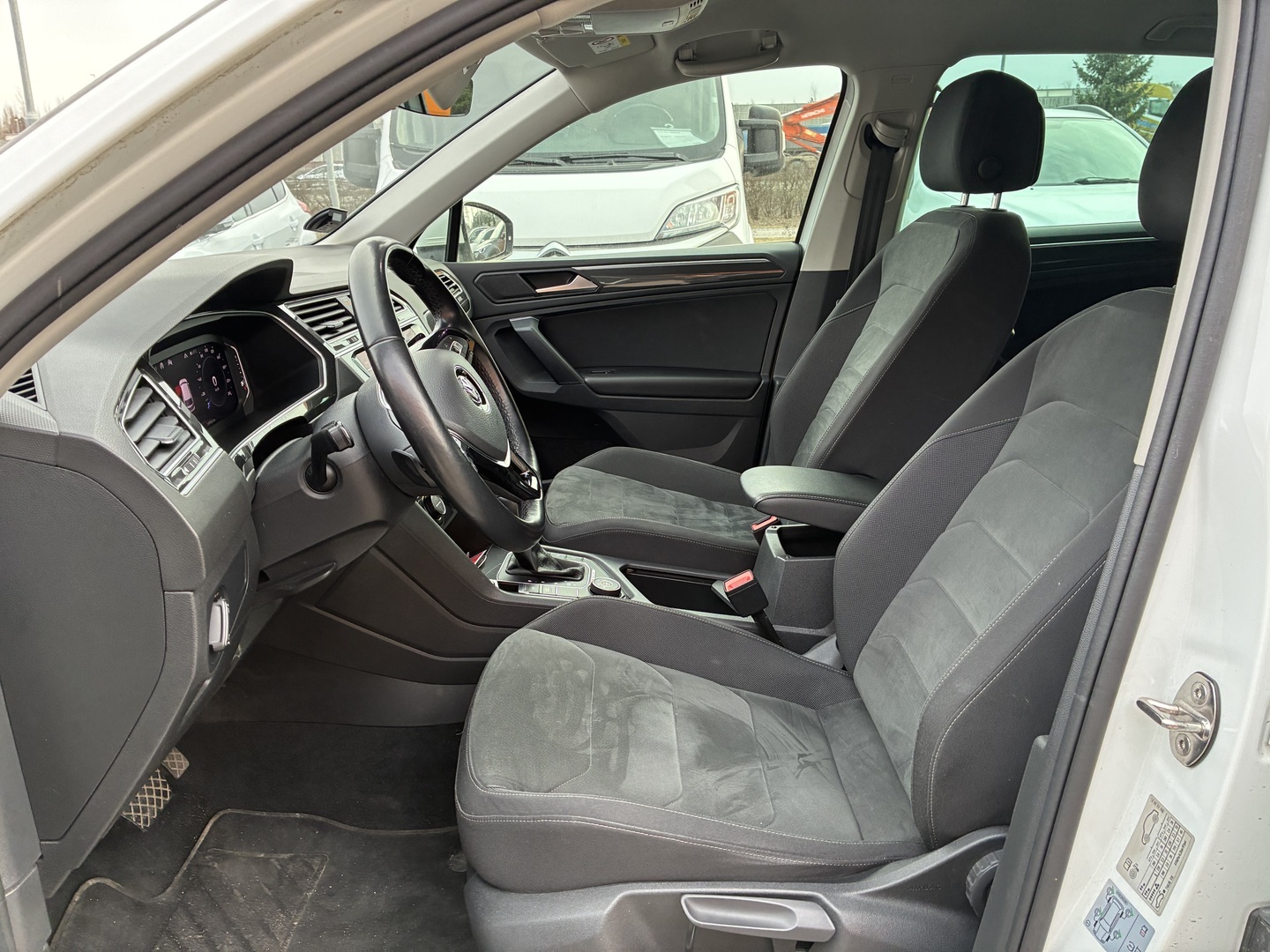 VOLKSWAGEN Tiguan 2020