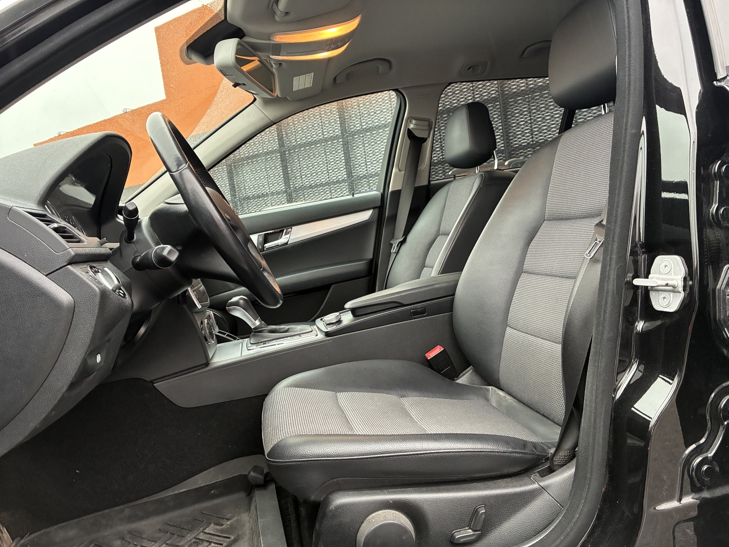 MERCEDES-BENZ C 2009