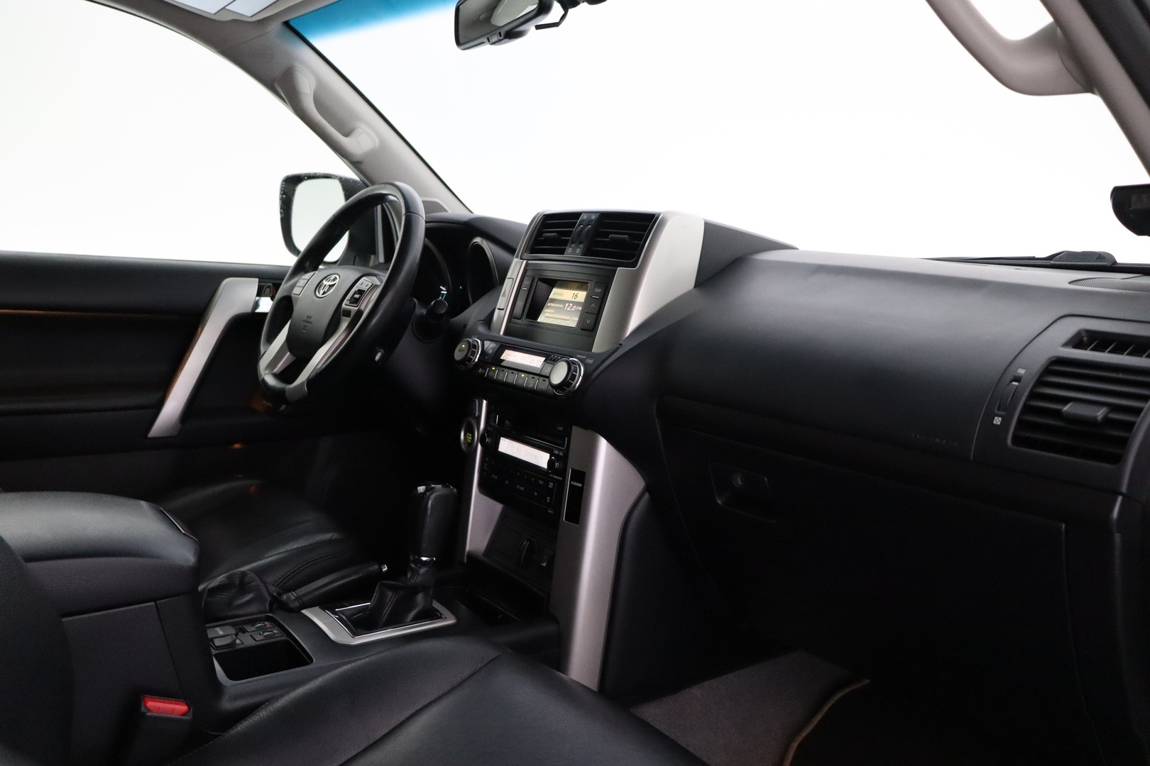 TOYOTA Land Cruiser 2013