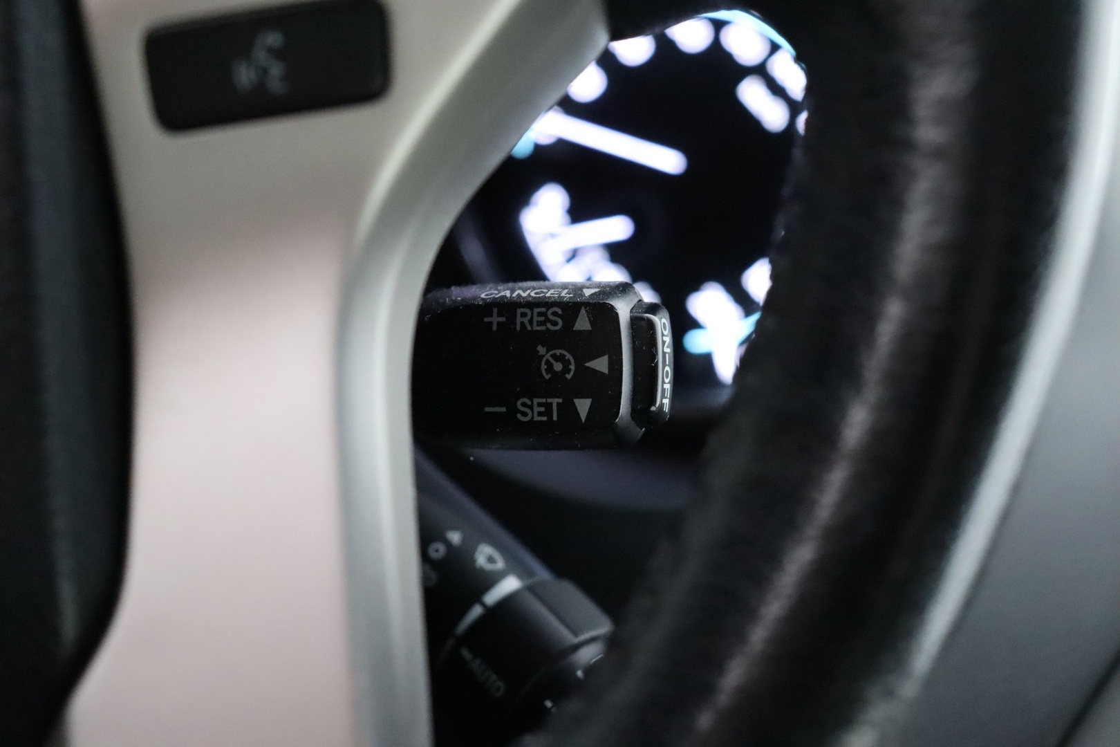 TOYOTA Land Cruiser 2013