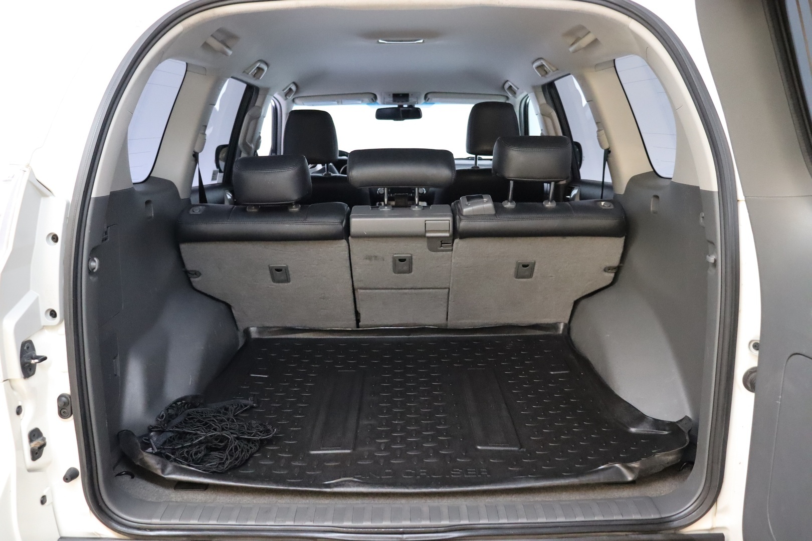 TOYOTA Land Cruiser 2013