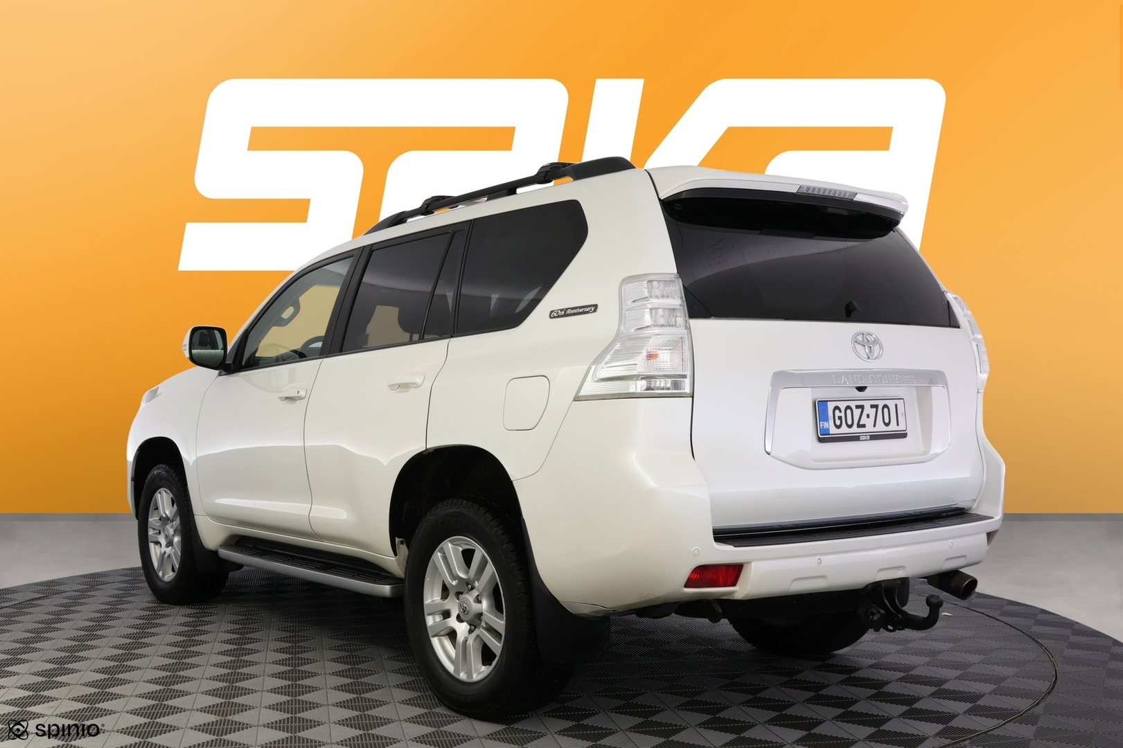 TOYOTA Land Cruiser 2013