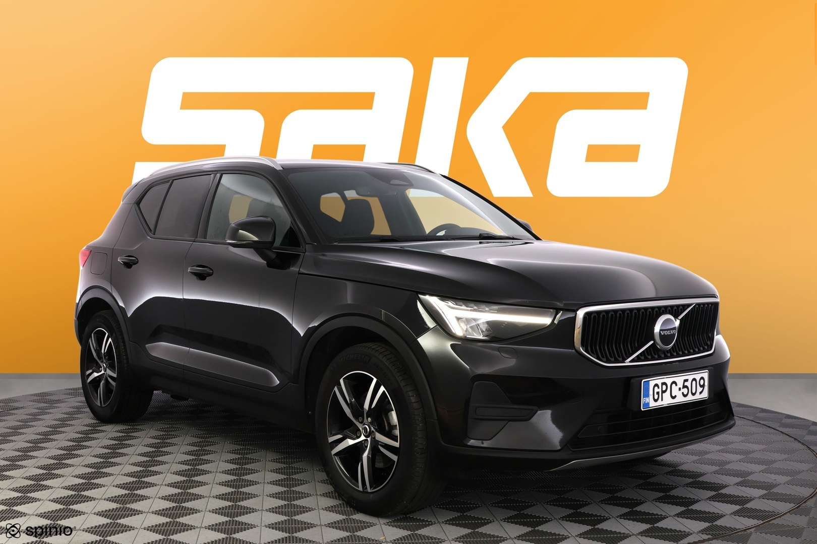 VOLVO XC40 2023
