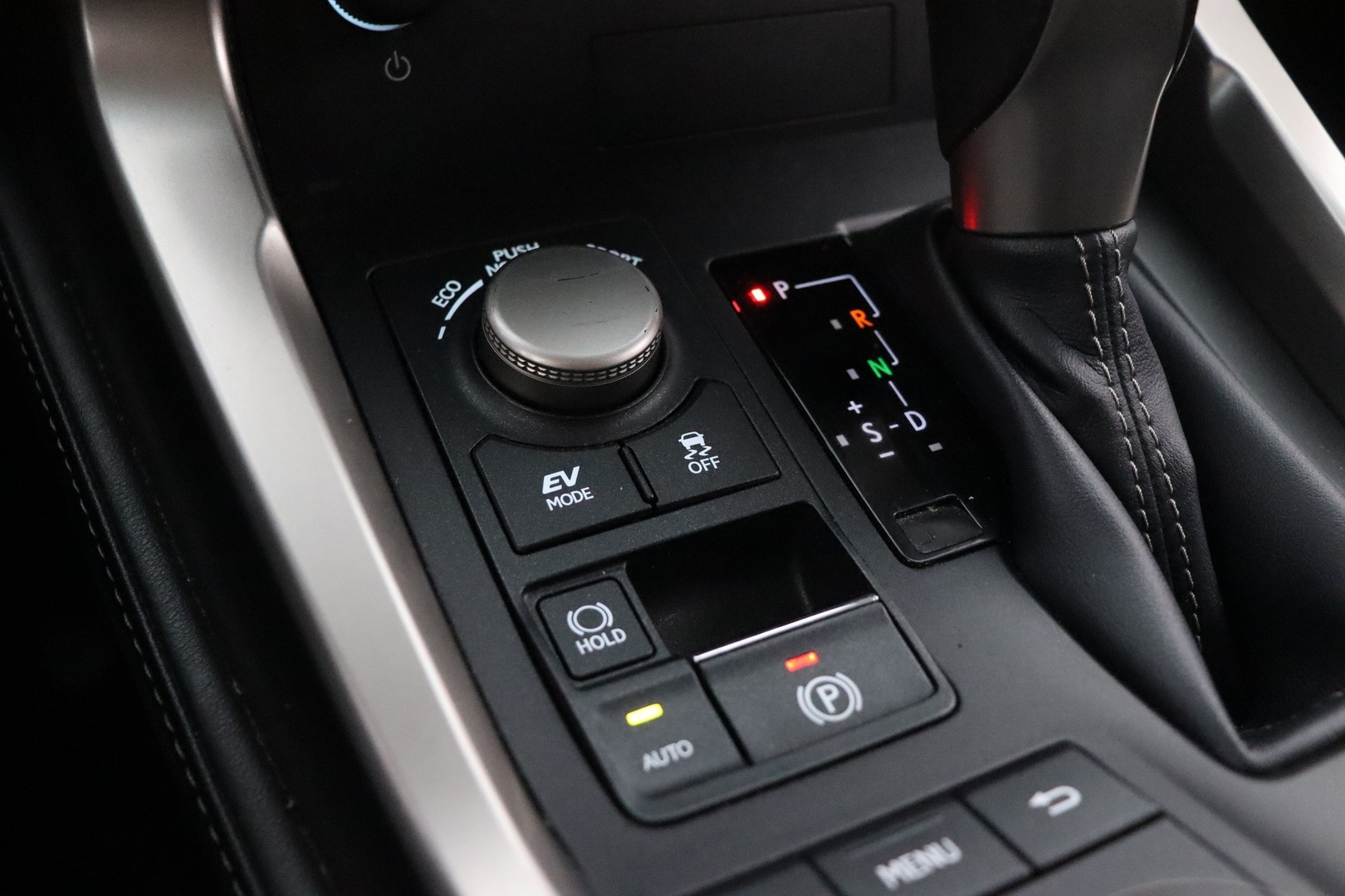 LEXUS NX 2015