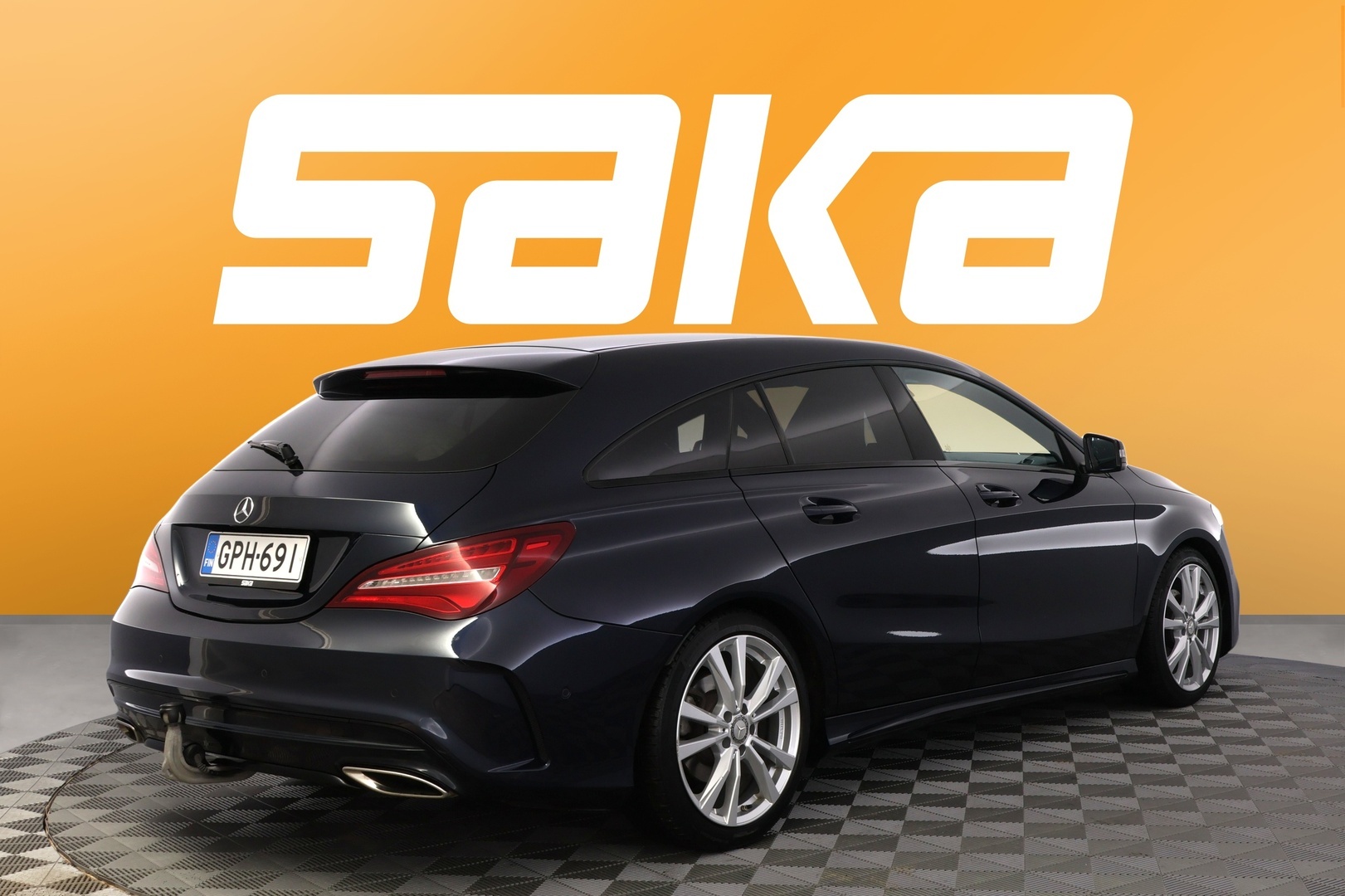 MERCEDES-BENZ CLA 2016