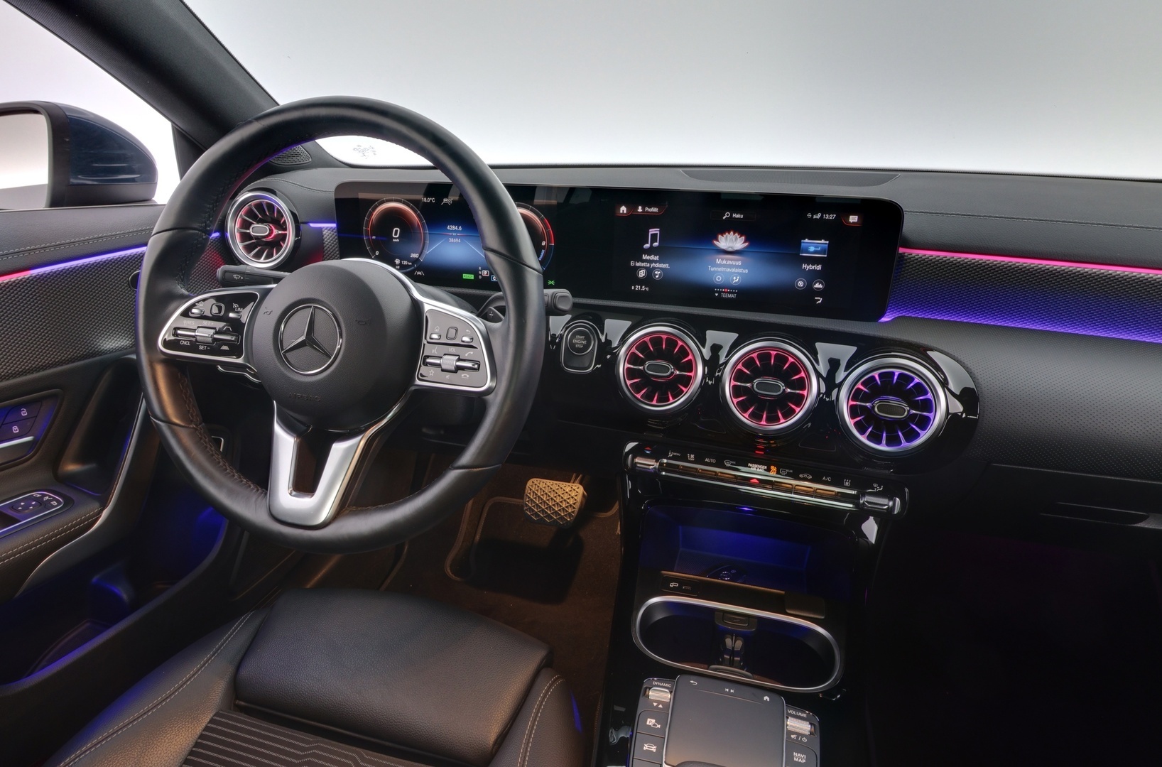 MERCEDES-BENZ CLA 2023