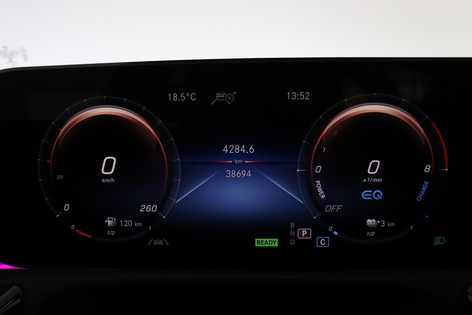 MERCEDES-BENZ CLA 2023