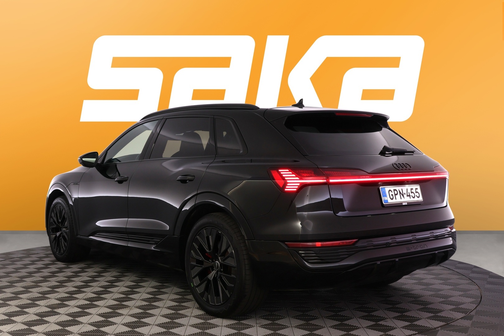 AUDI Q8 e-tron 2024