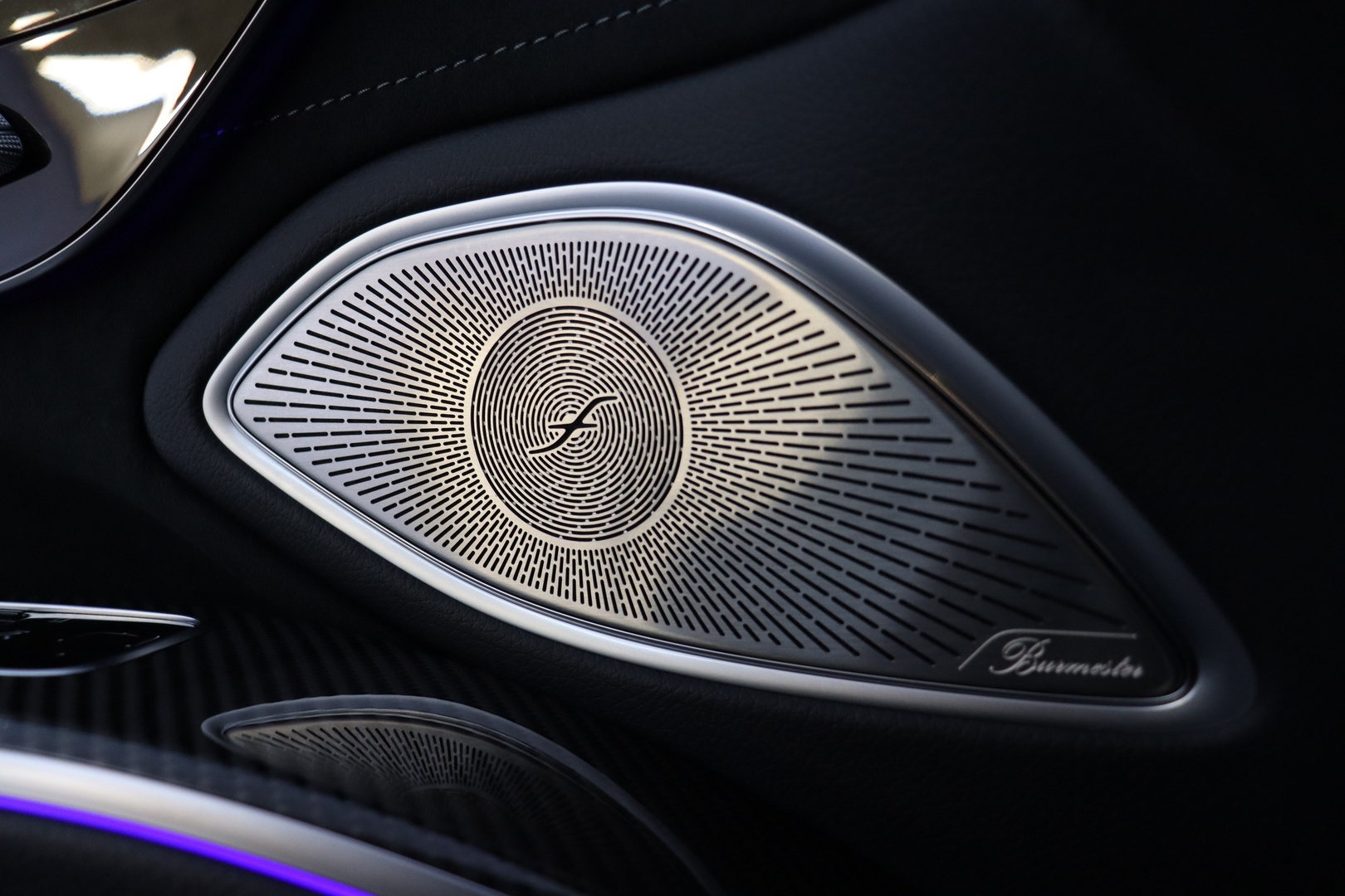 MERCEDES-BENZ EQS 2022