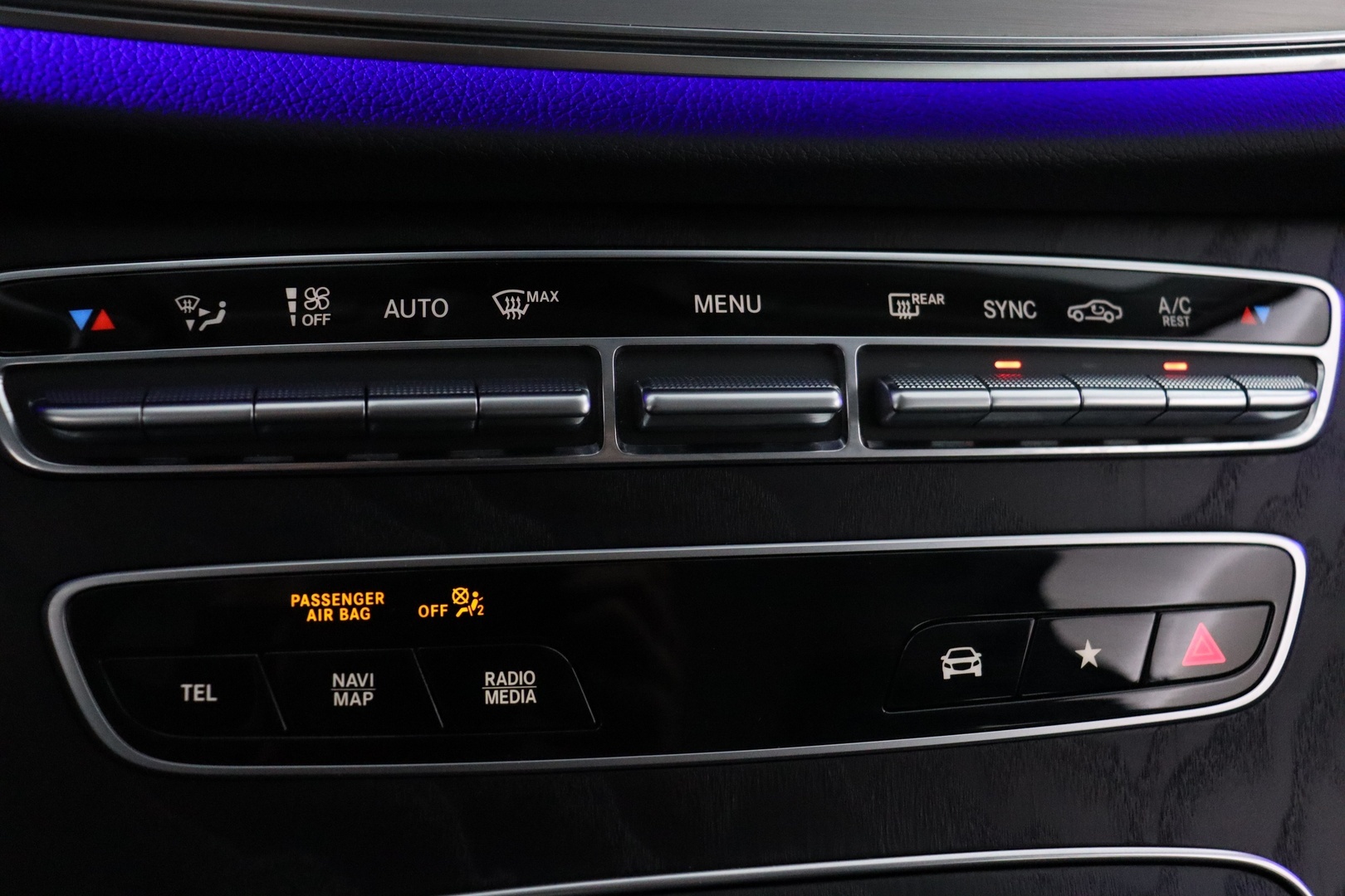 MERCEDES-BENZ E 2021