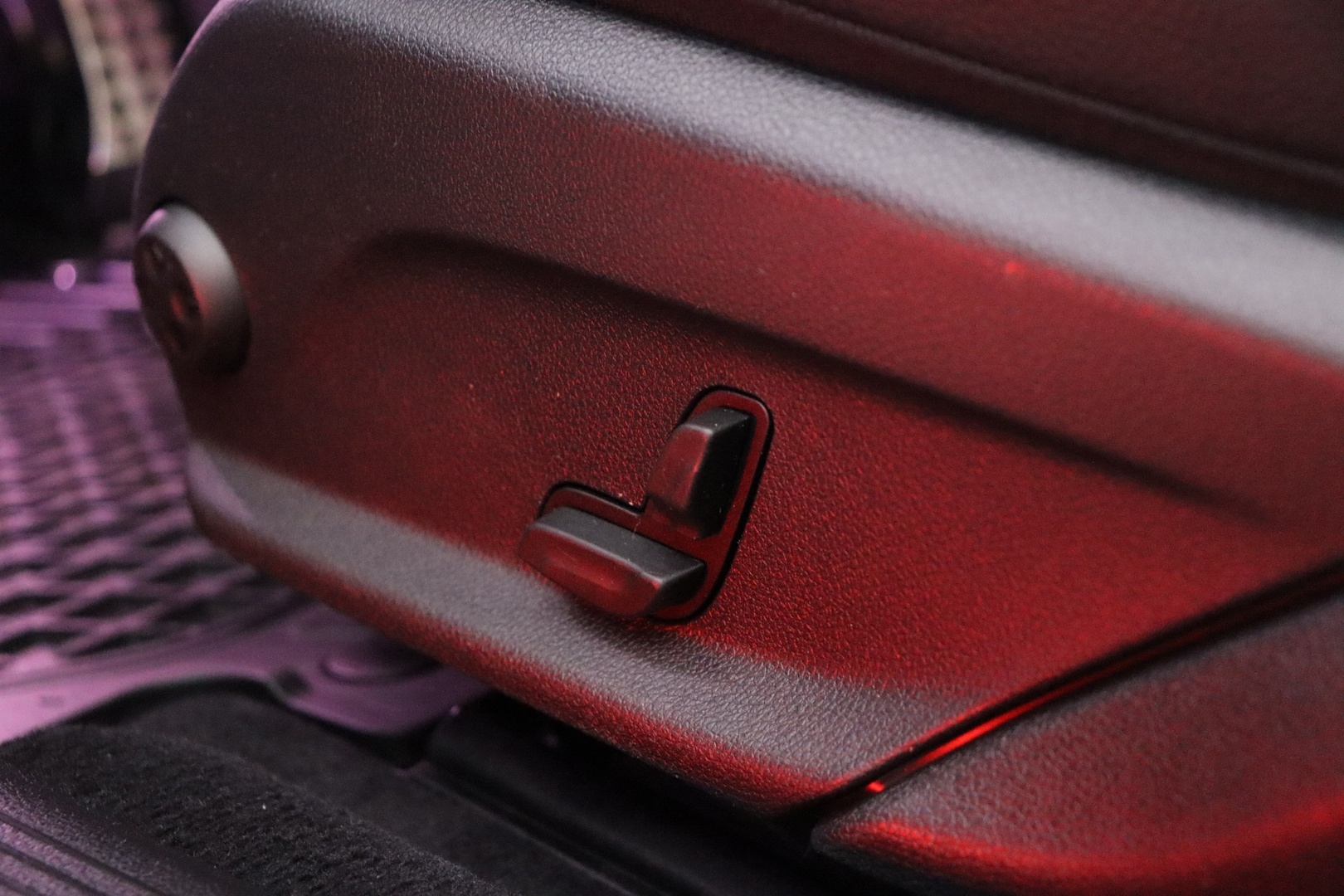 MERCEDES-BENZ E 2021