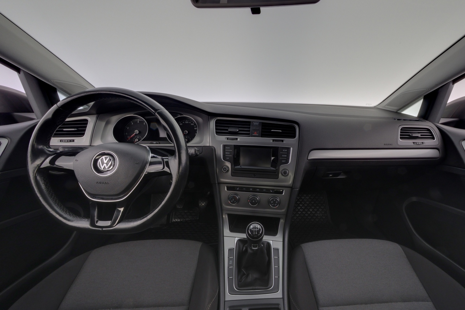 VOLKSWAGEN Golf 2014