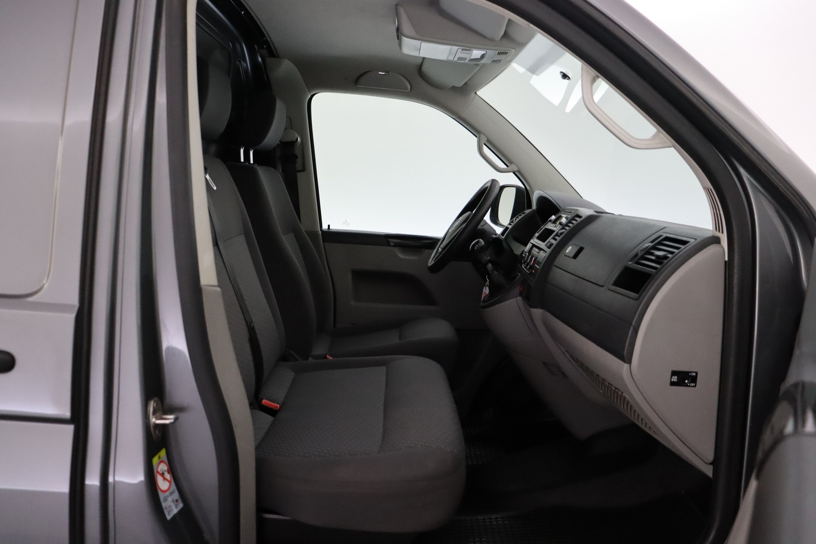 VOLKSWAGEN Transporter 2015