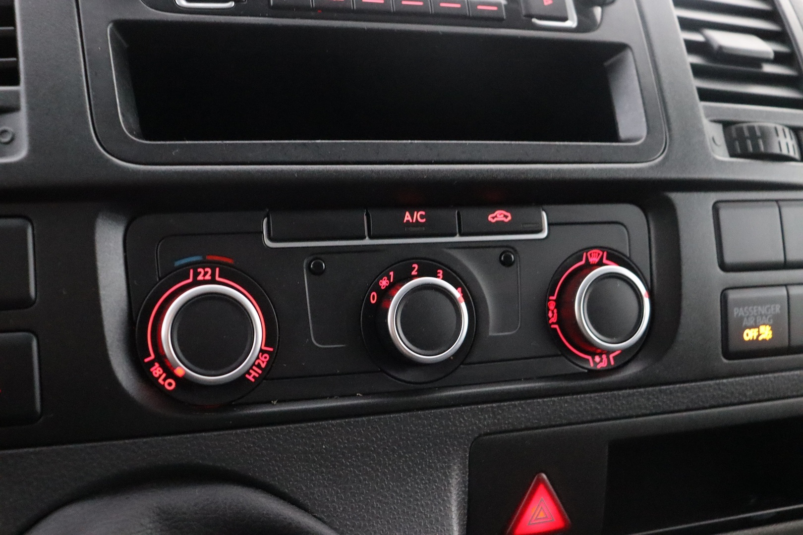 VOLKSWAGEN Transporter 2015